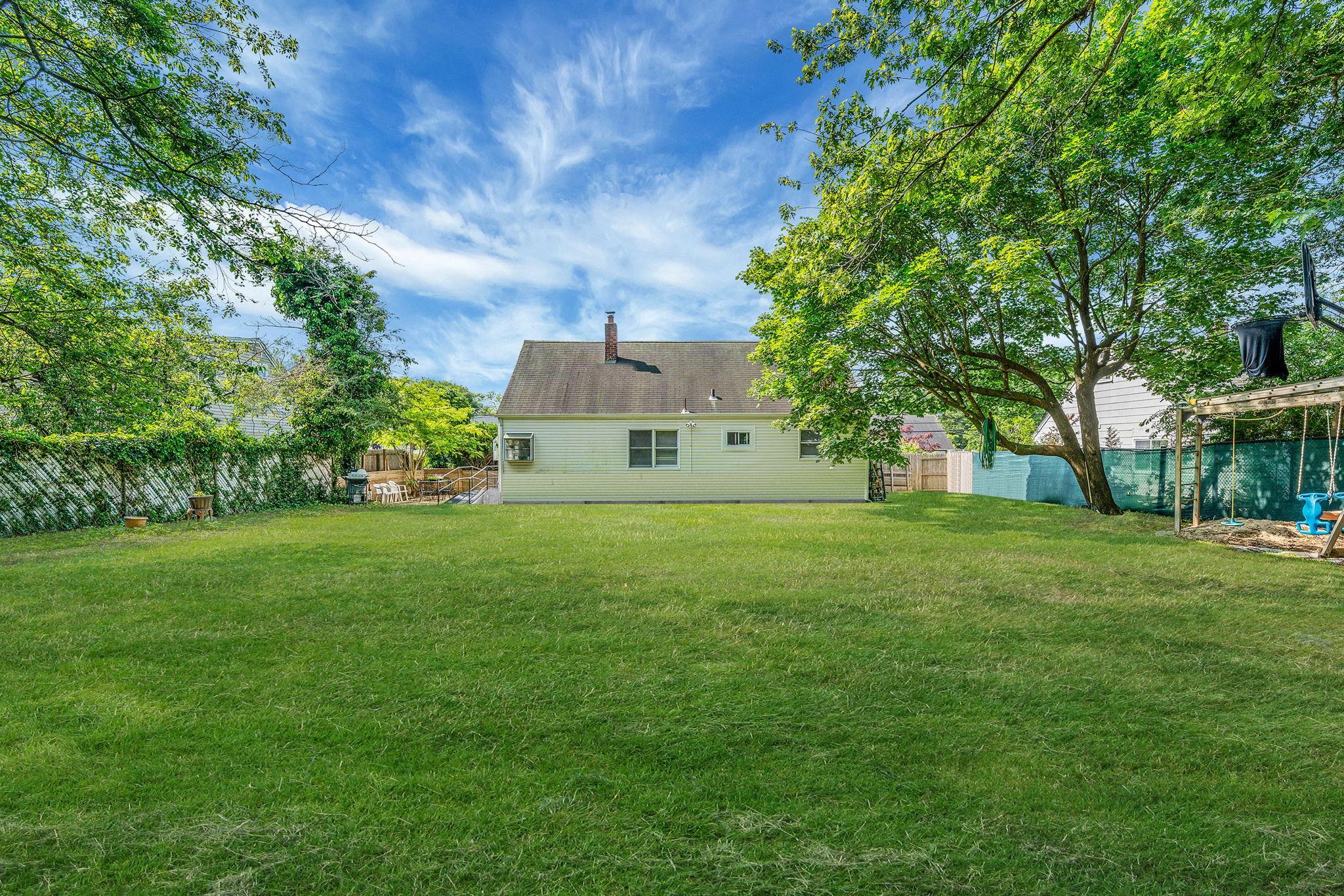 Single Family Lakeland  Suffolk County, NY 11706, MLS-881788-17