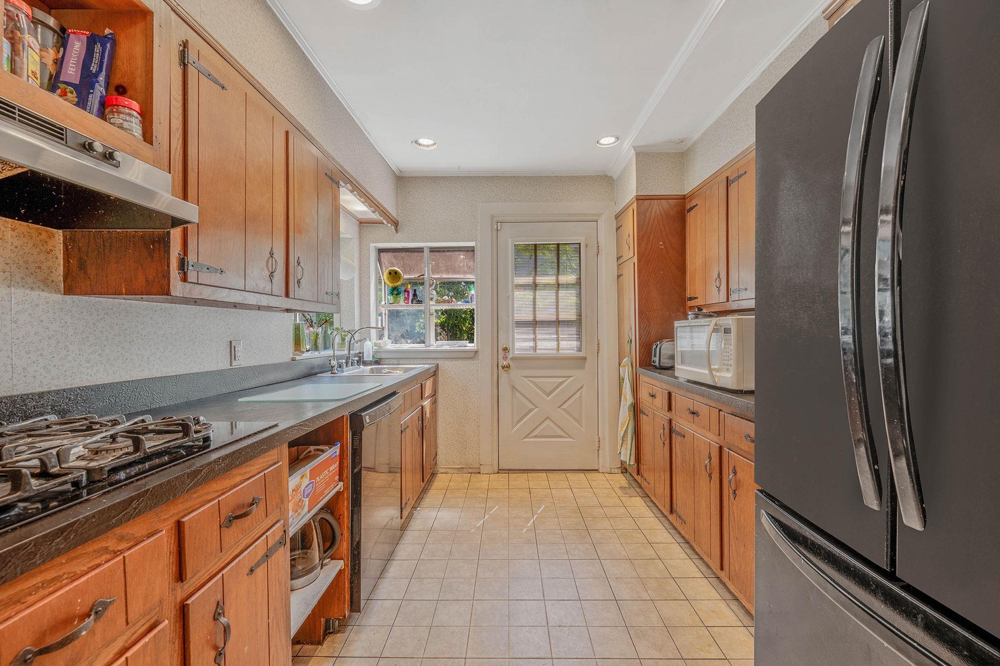 Single Family Lakeland  Suffolk County, NY 11706, MLS-881788-31
