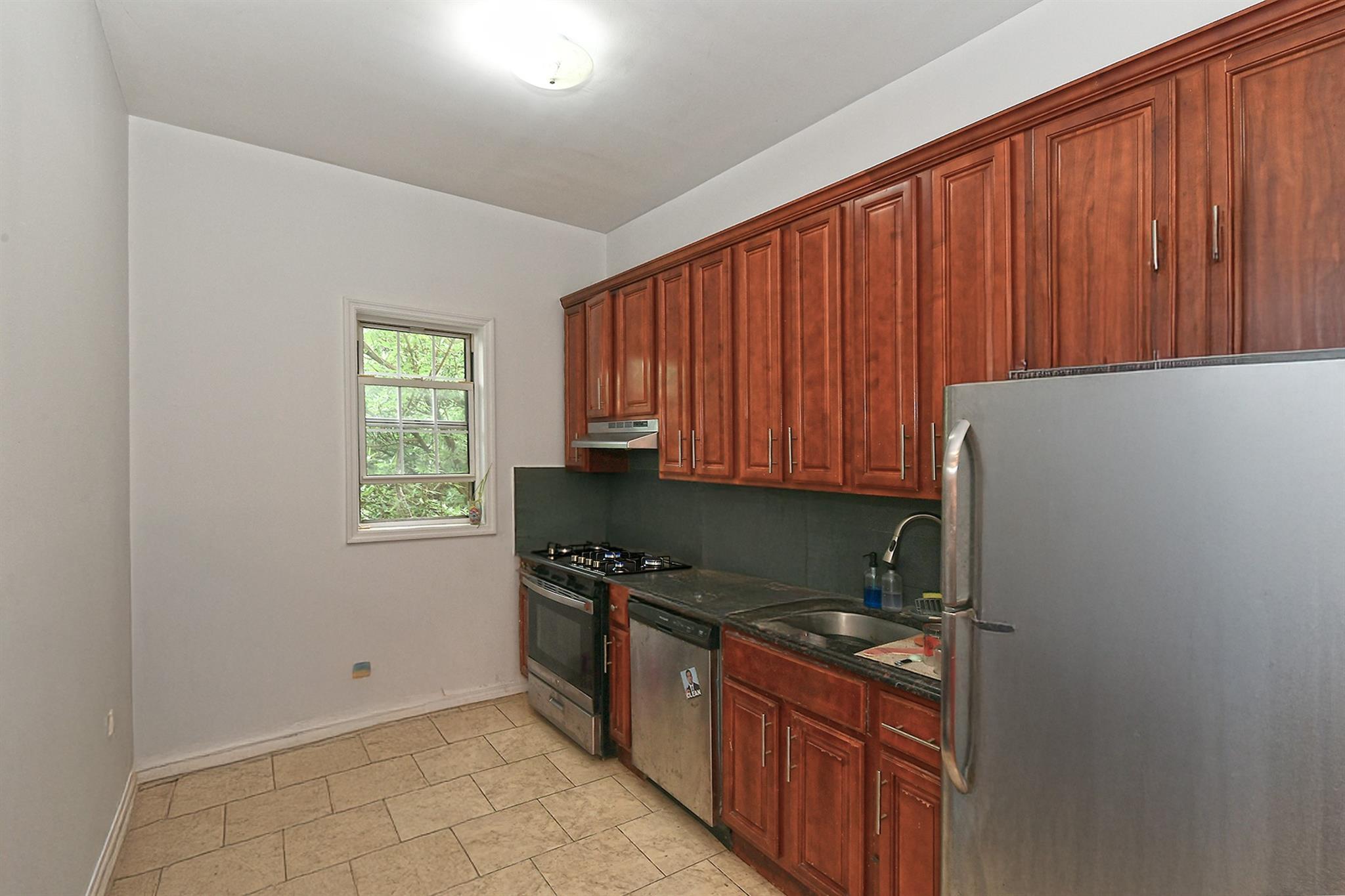 Single Family Jefferson  Brooklyn, NY 11221, MLS-881807-10