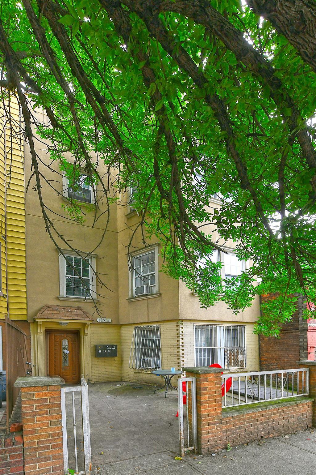 Single Family Jefferson  Brooklyn, NY 11221, MLS-881807-2