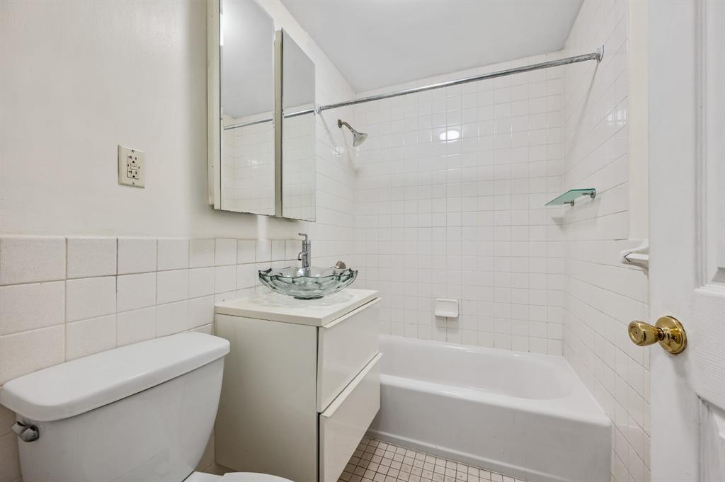 Single Family Hendrix  Brooklyn, NY 11207, MLS-881837-15