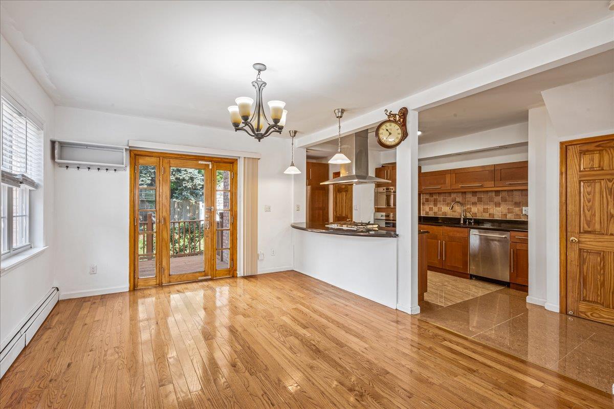 Single Family 161st  Queens, NY 11358, MLS-881847-10