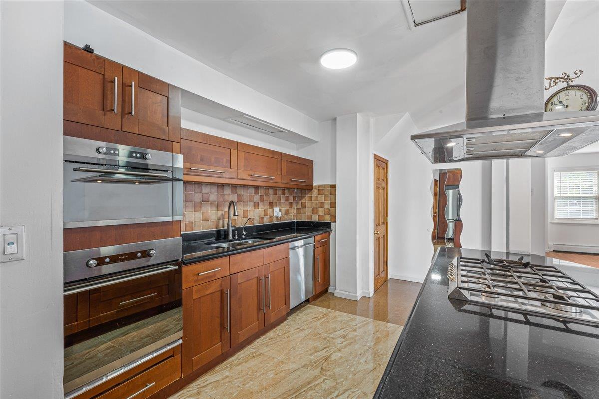 Single Family 161st  Queens, NY 11358, MLS-881847-14