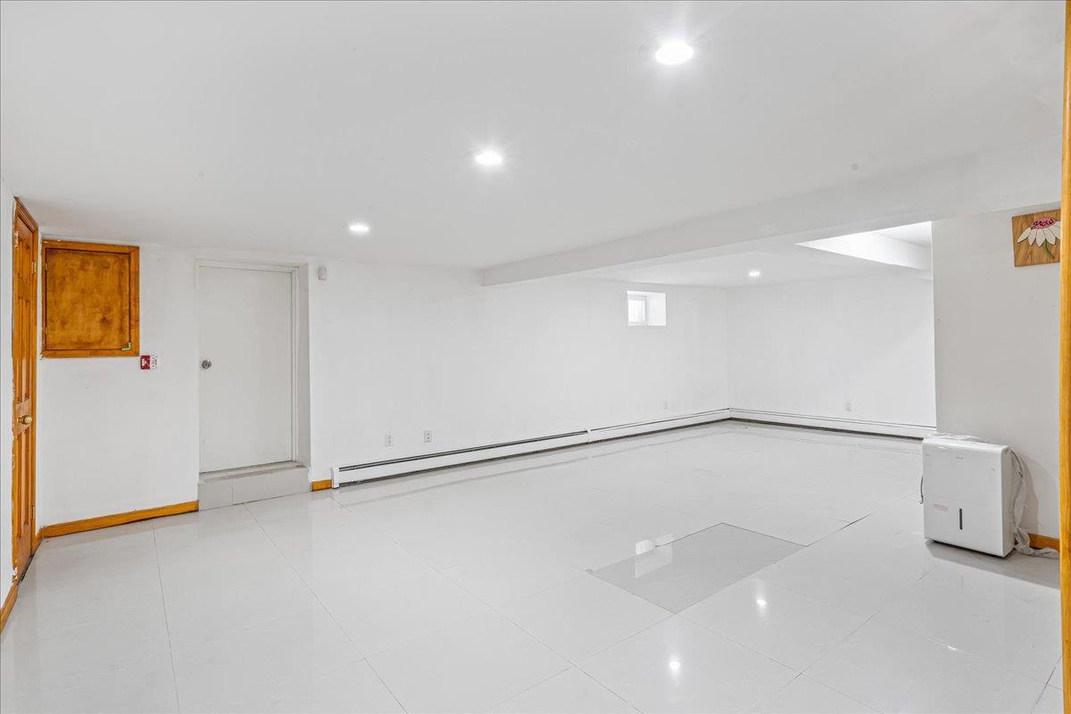 Single Family 161st  Queens, NY 11358, MLS-881847-16