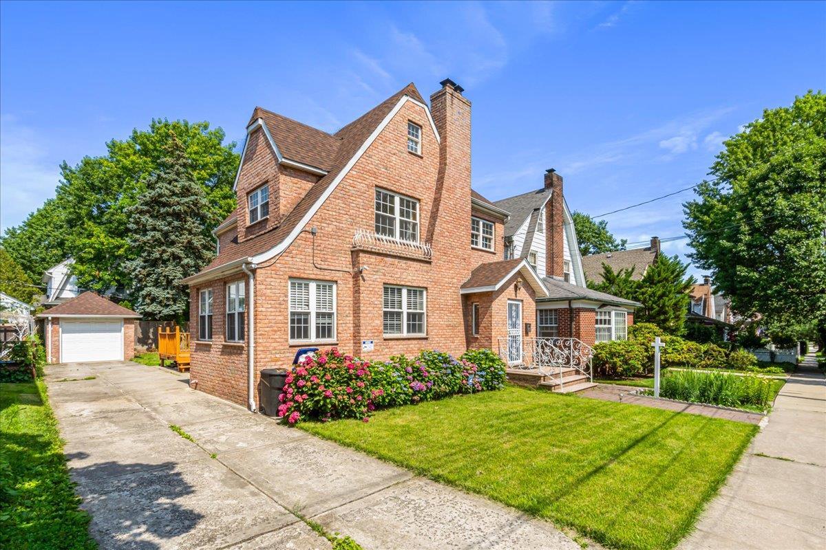 Single Family 161st  Queens, NY 11358, MLS-881847-2