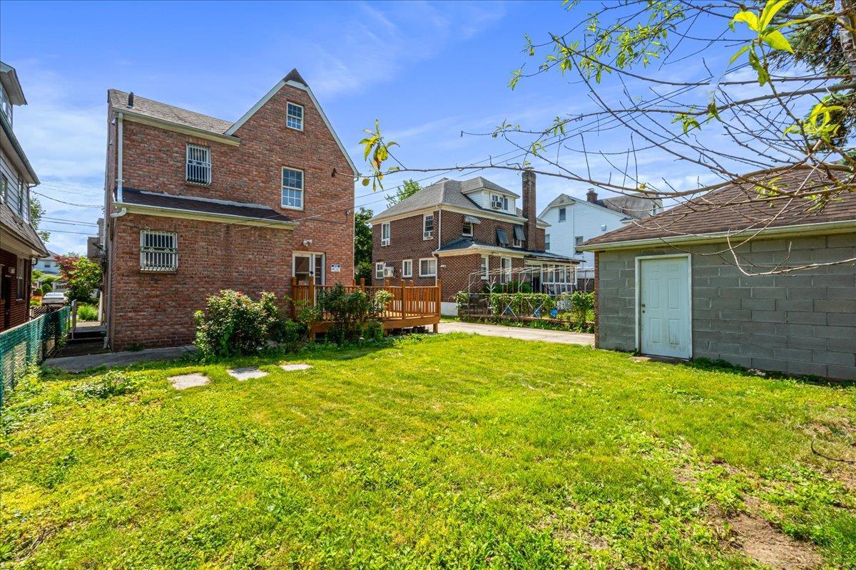 Single Family 161st  Queens, NY 11358, MLS-881847-30