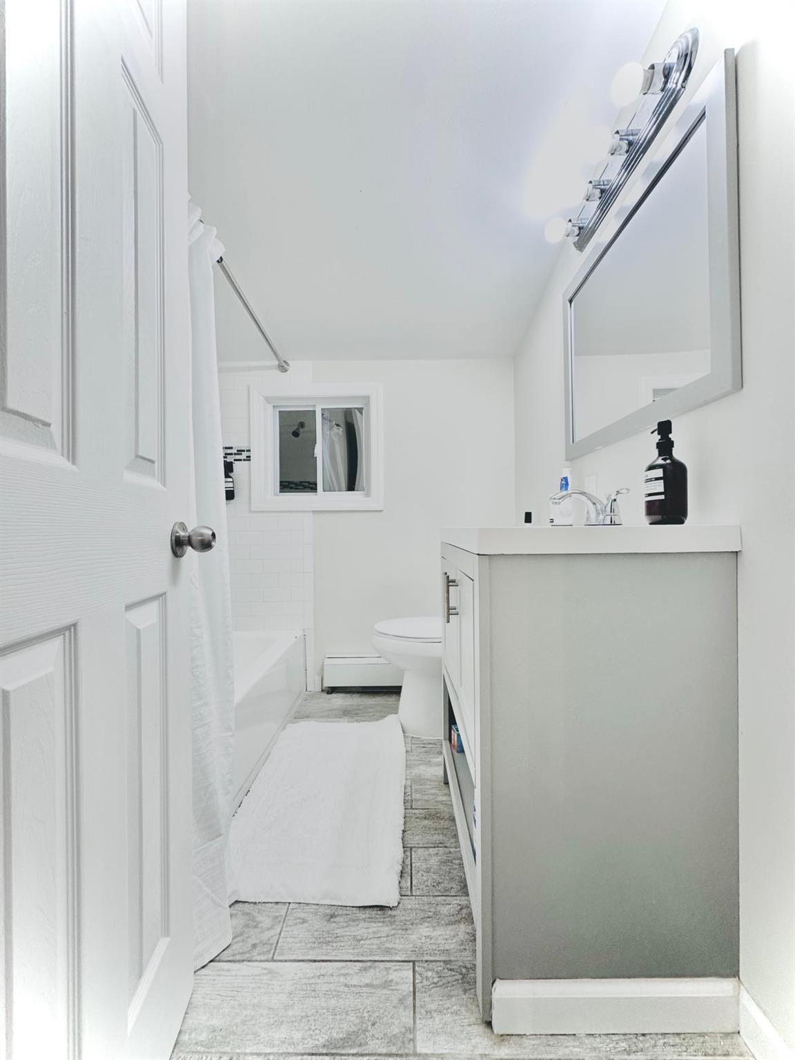 Single Family Pennwood  Suffolk County, NY 11951, MLS-881859-5