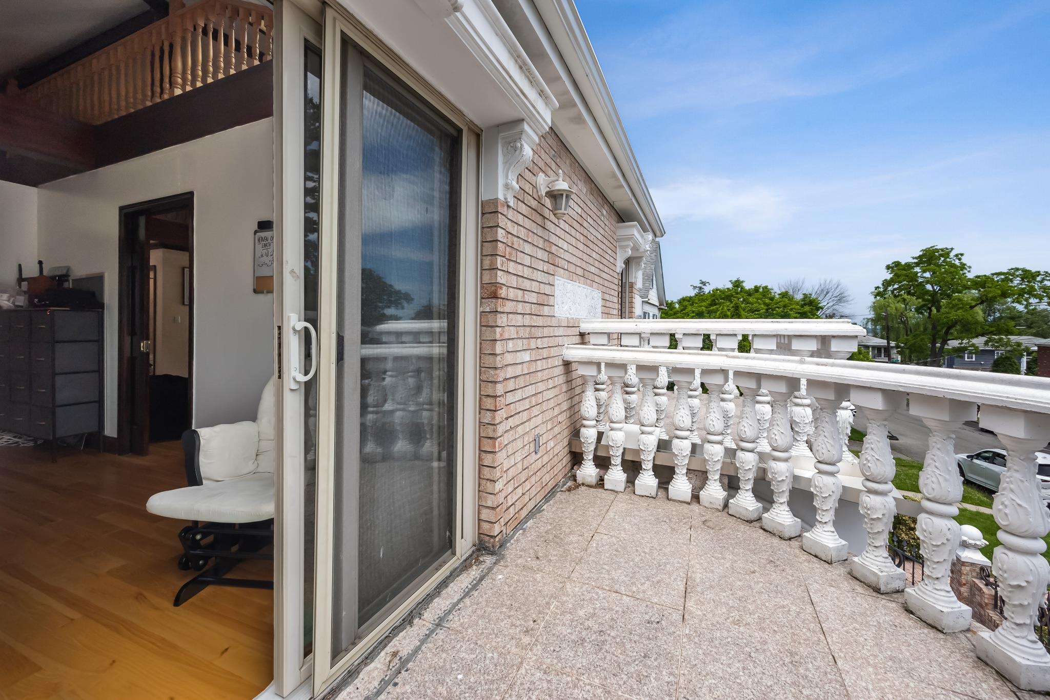 Single Family 220th  Queens, NY 11361, MLS-881868-19