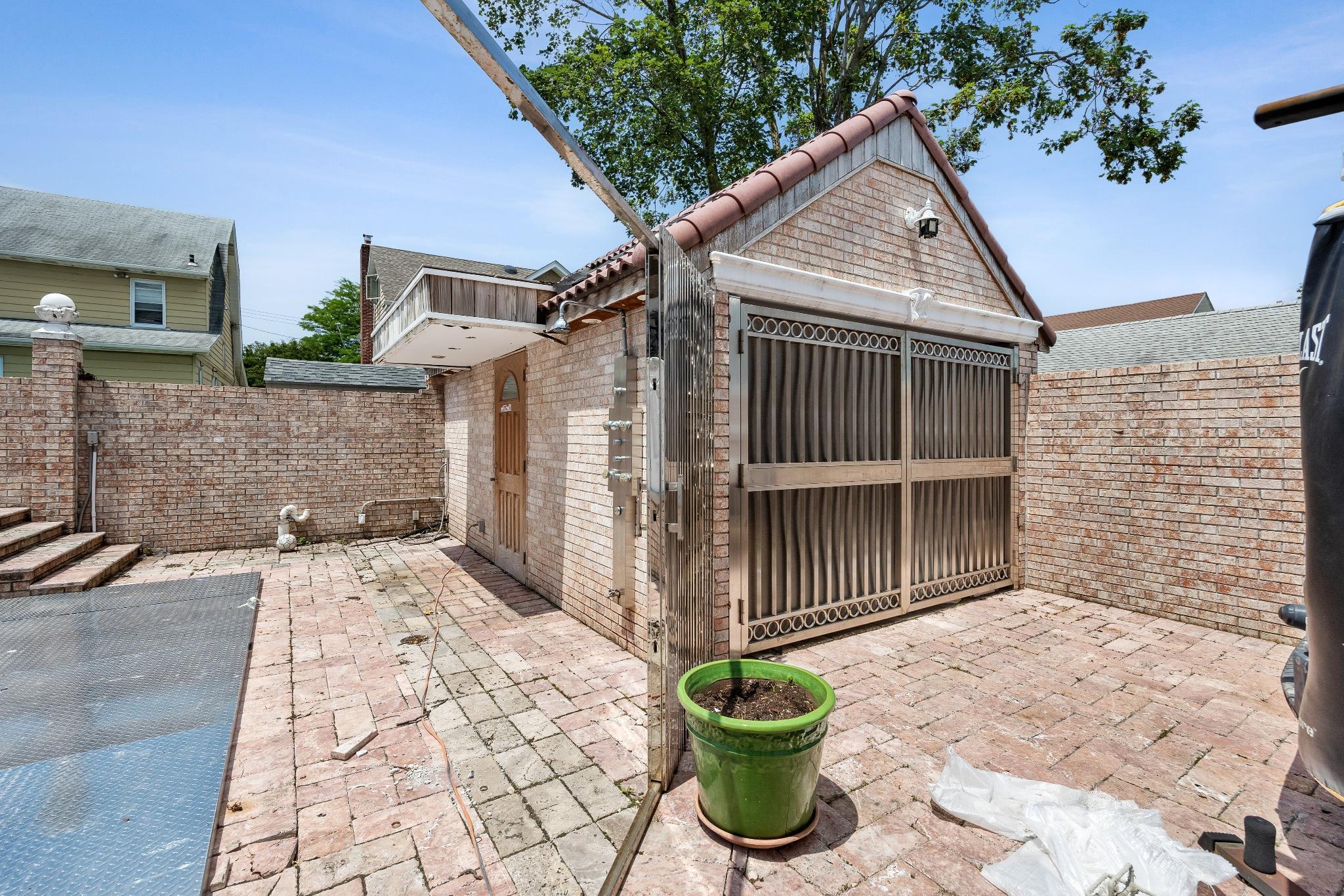 Single Family 220th  Queens, NY 11361, MLS-881868-29
