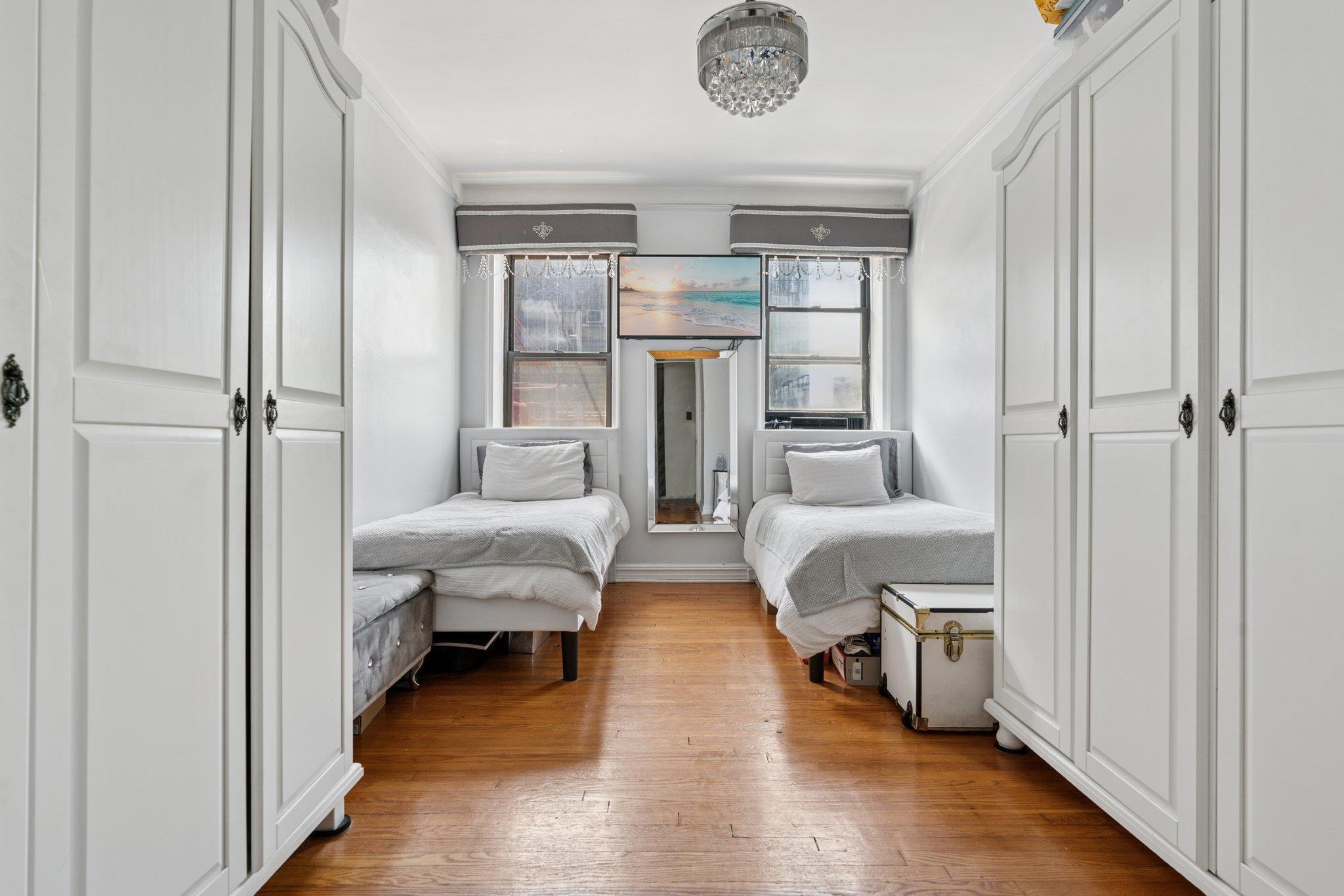 Coop Bedford  Brooklyn, NY 11210, MLS-881870-14