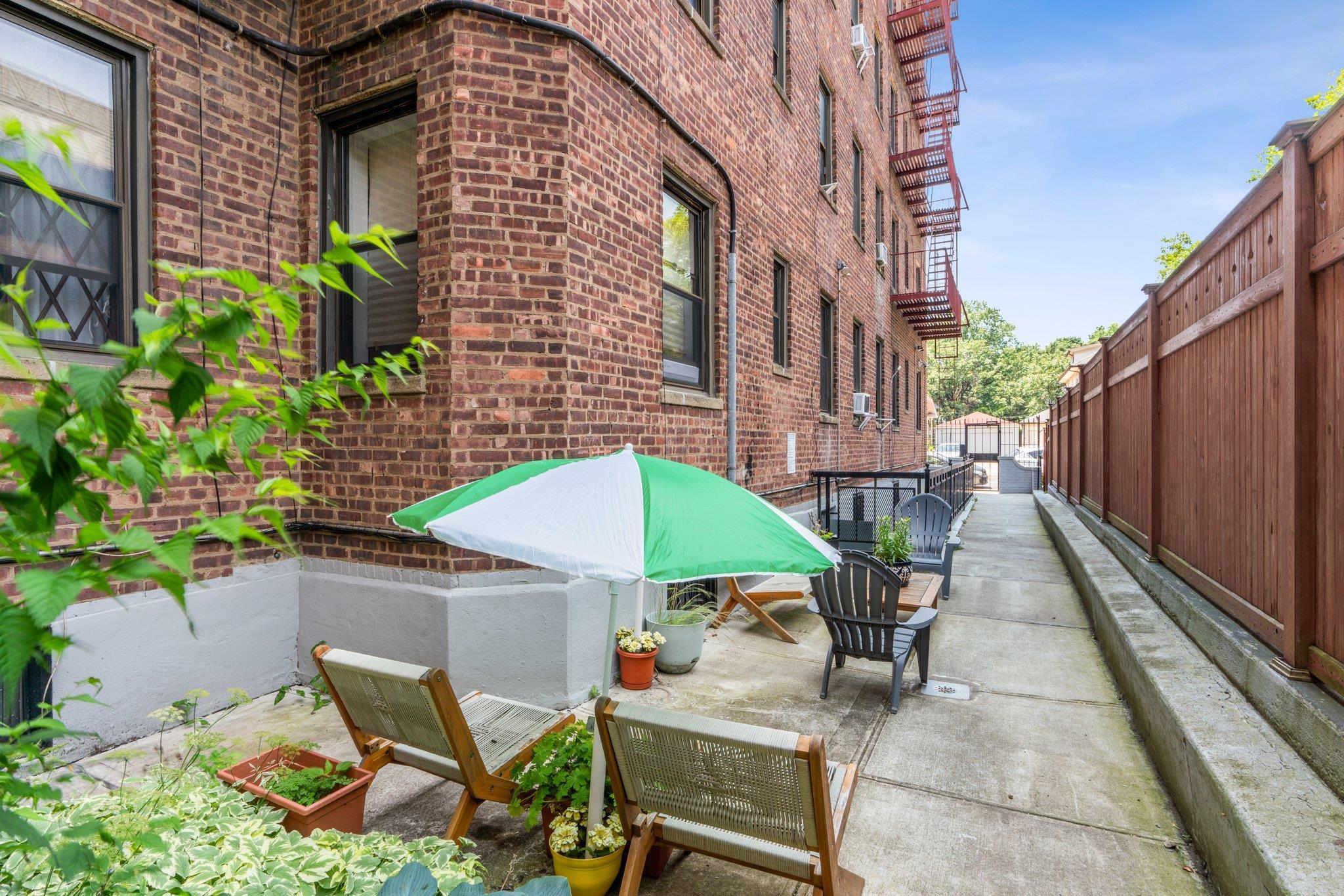 Coop Bedford  Brooklyn, NY 11210, MLS-881870-3