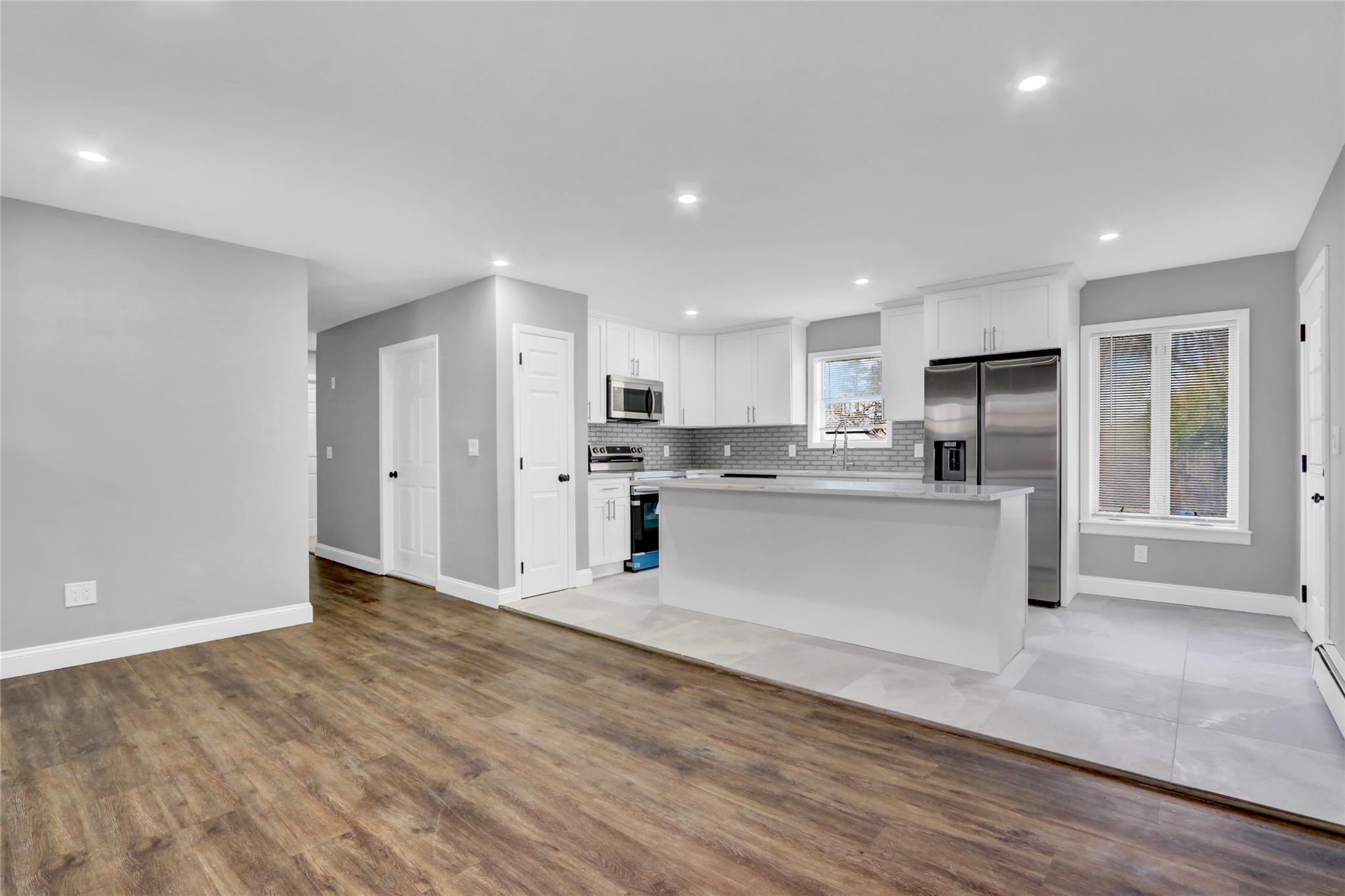 Single Family Leaf  Suffolk County, NY 11722, MLS-881920-3
