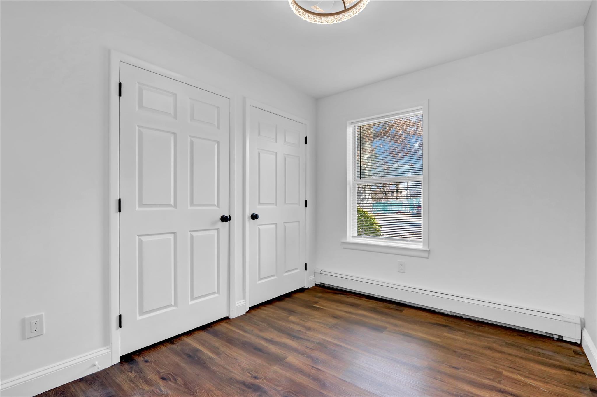 Single Family Leaf  Suffolk County, NY 11722, MLS-881920-9