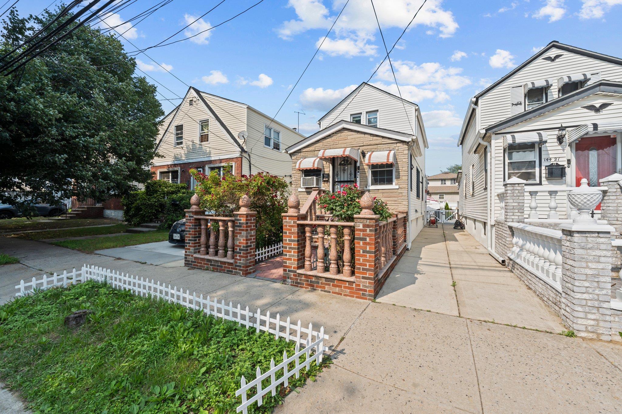 Single Family 166th  Queens, NY 11434, MLS-881928-2