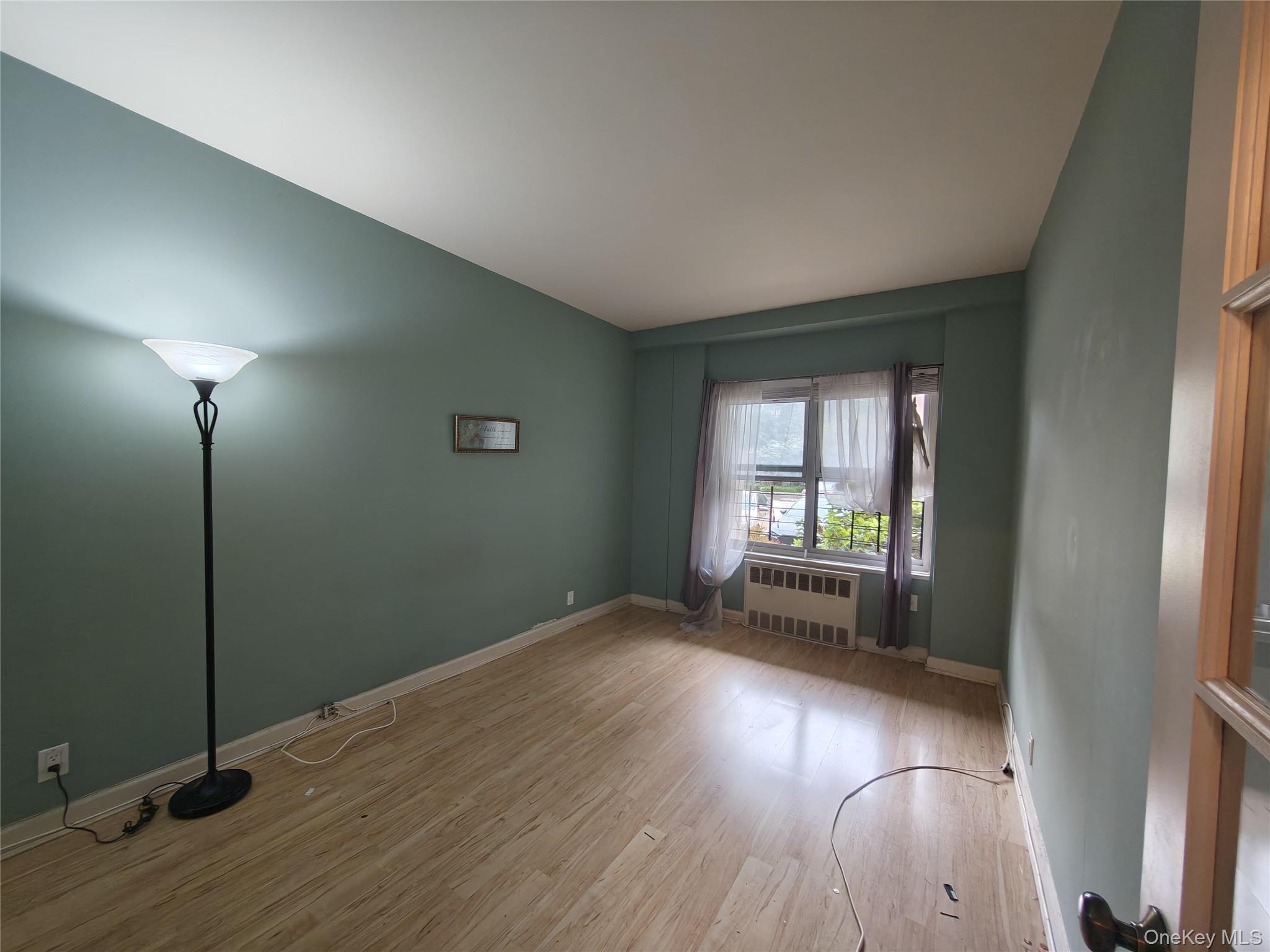 Coop 85 Queens, NY 11372, MLS-881938-8