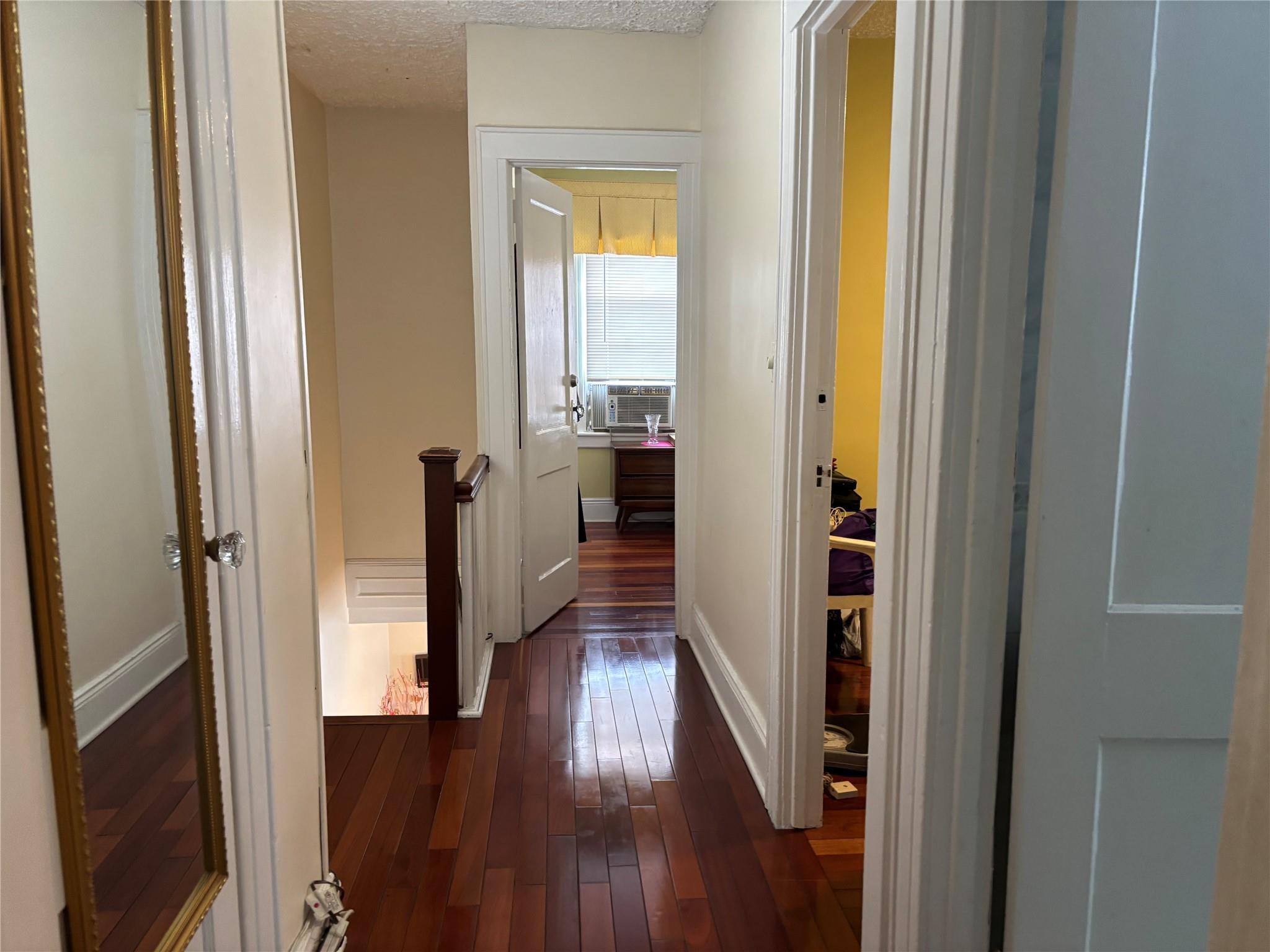 Single Family 216th  Queens, NY 11429, MLS-881939-31