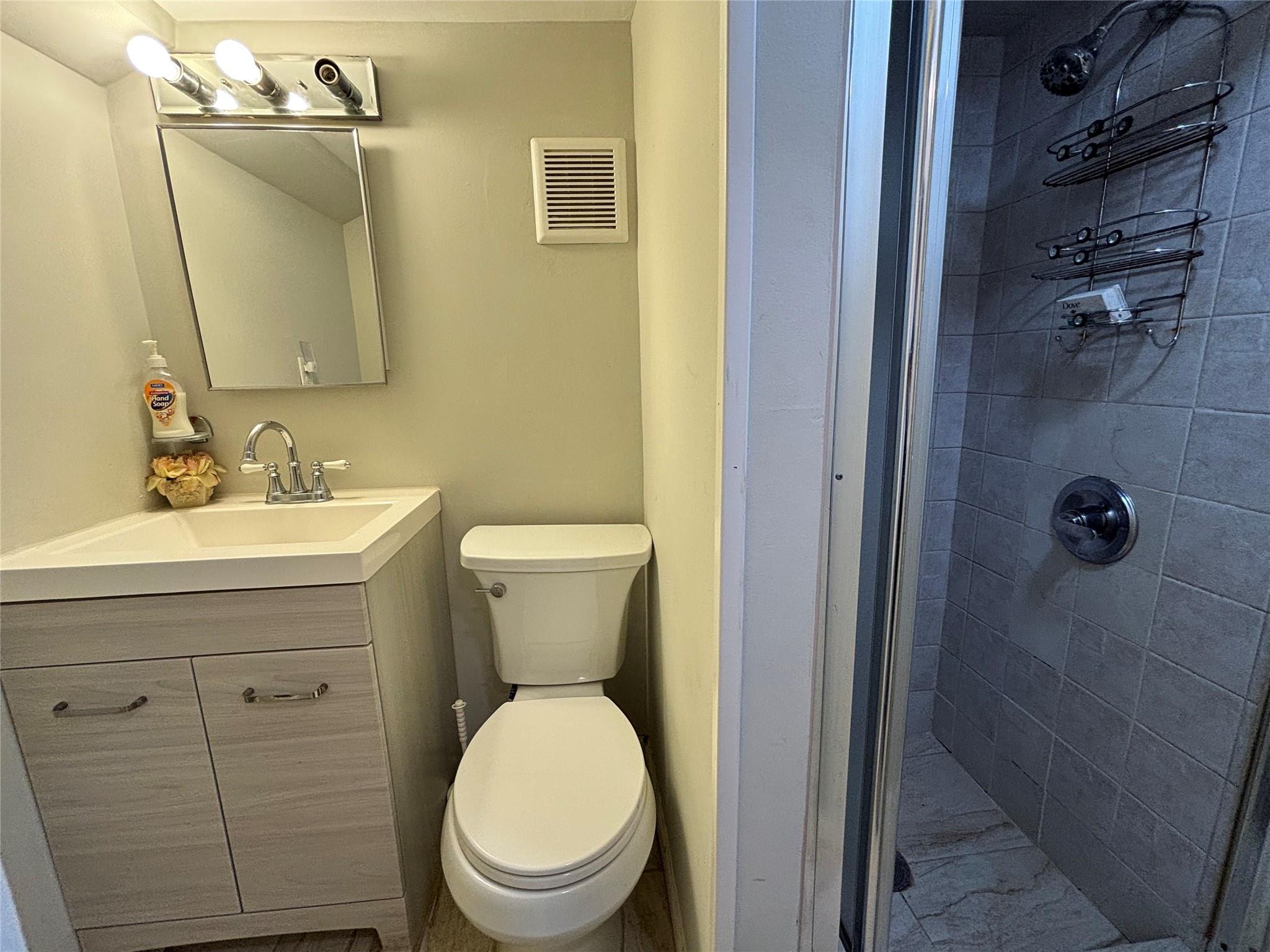 Single Family 216th  Queens, NY 11429, MLS-881939-35