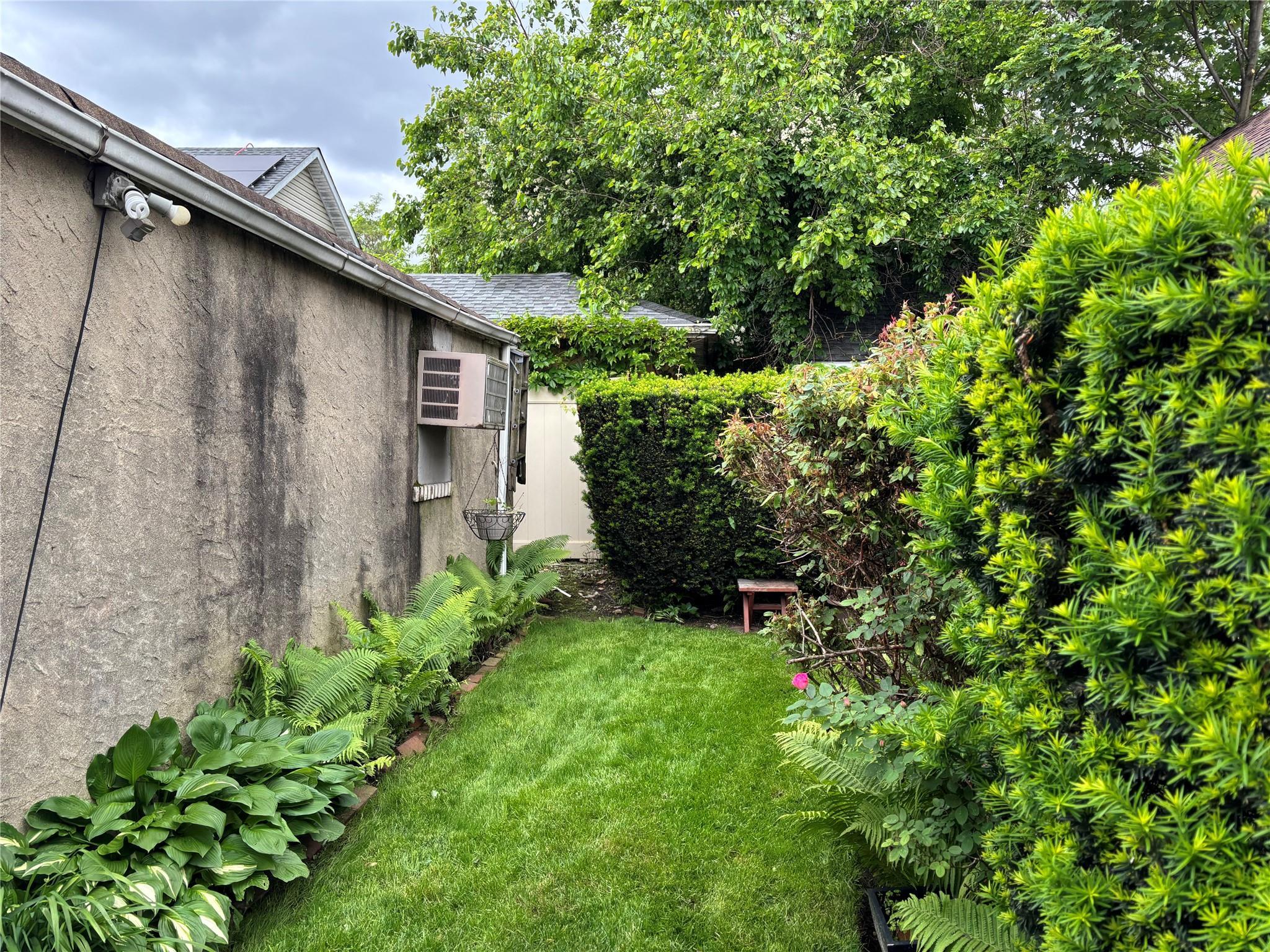 Single Family 216th  Queens, NY 11429, MLS-881939-49