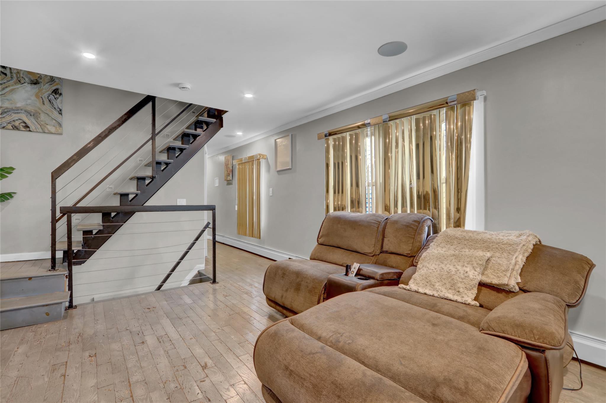 Single Family 166th  Queens, NY 11434, MLS-881949-9