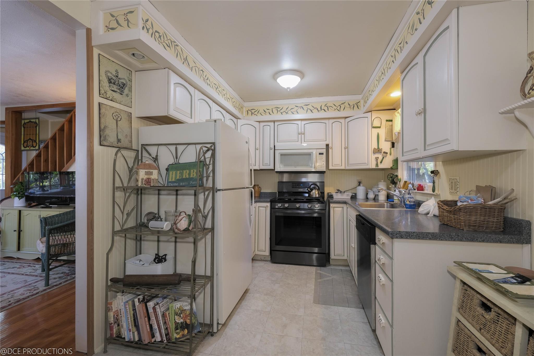 Single Family Lakeside  Dutchess County, NY 12572, MLS-881965-10