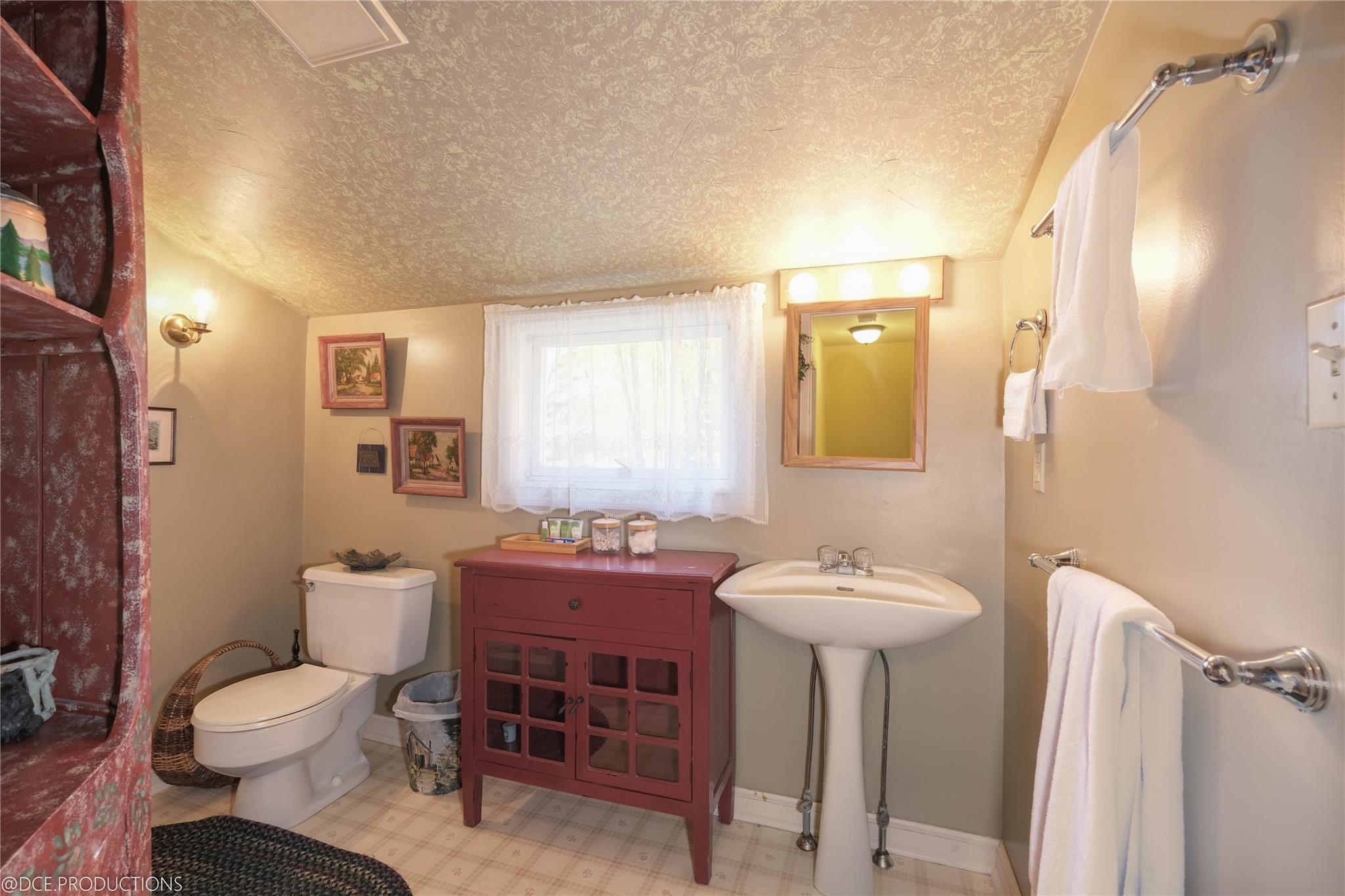 Single Family Lakeside  Dutchess County, NY 12572, MLS-881965-17