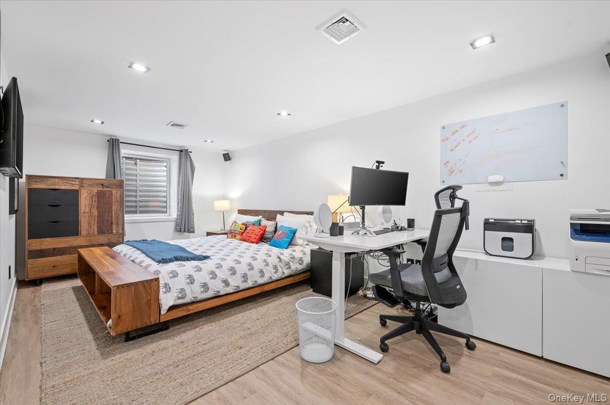 Single Family Hands Creek Suffolk County, NY 11937, MLS-881973-14