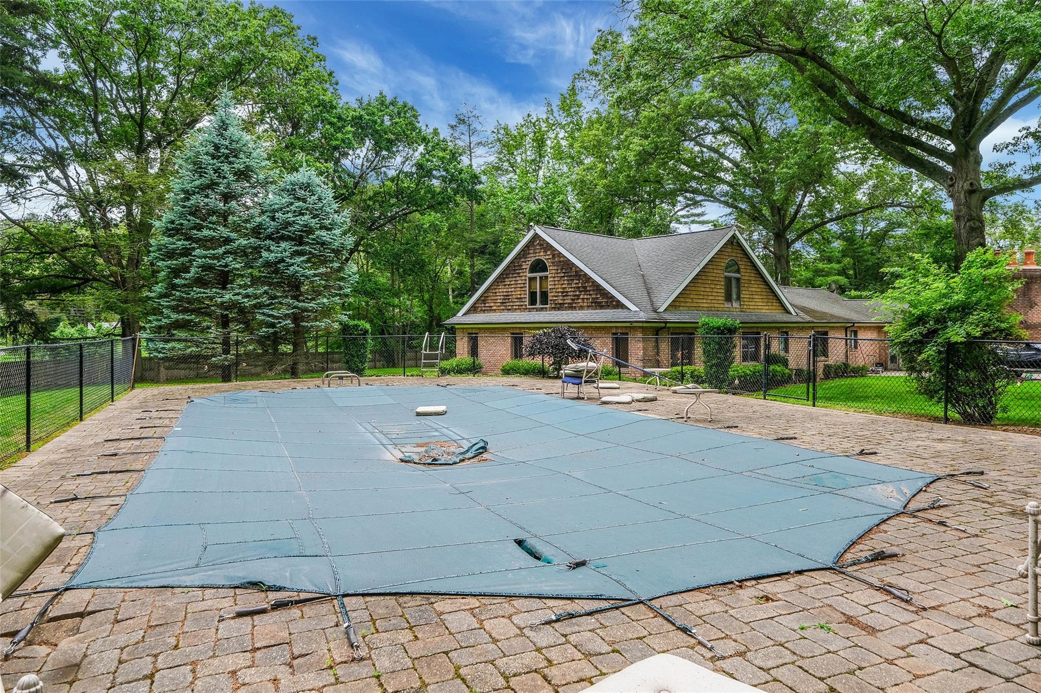 Single Family Chicken Valley  Nassau County, NY 11545, MLS-881977-22
