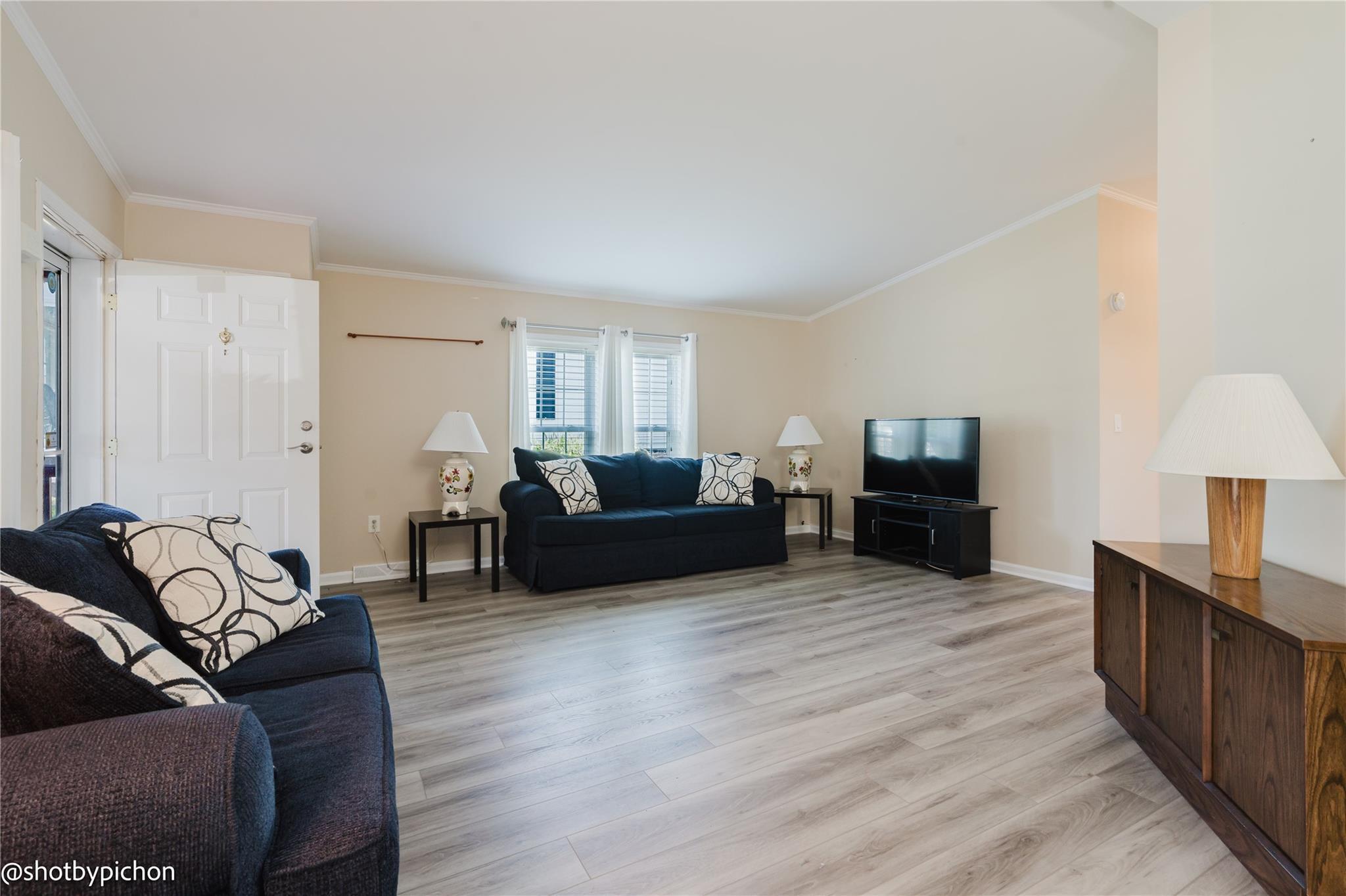 Single Family Gables Blvd  Dutchess County, NY 12603, MLS-881982-4