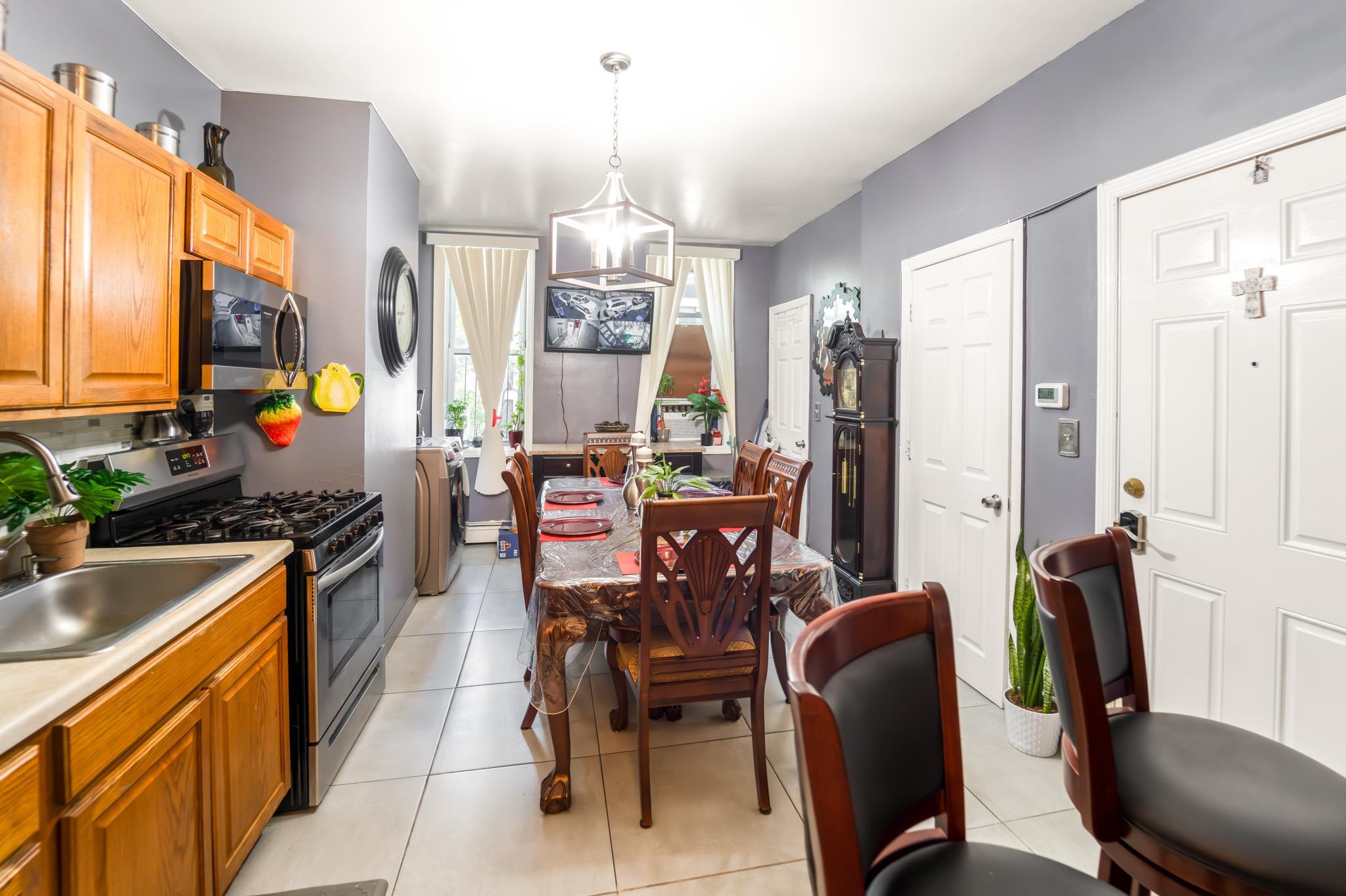 Single Family Atlantic Brooklyn, NY 11233, MLS-881985-22