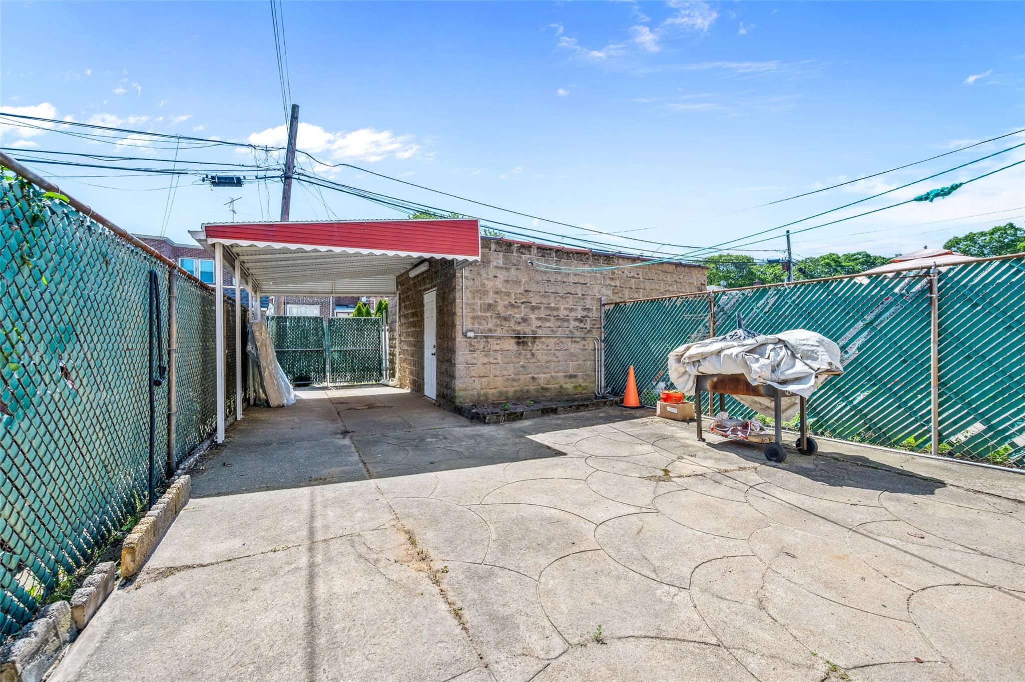Single Family 231st  Queens, NY 11413, MLS-881988-17