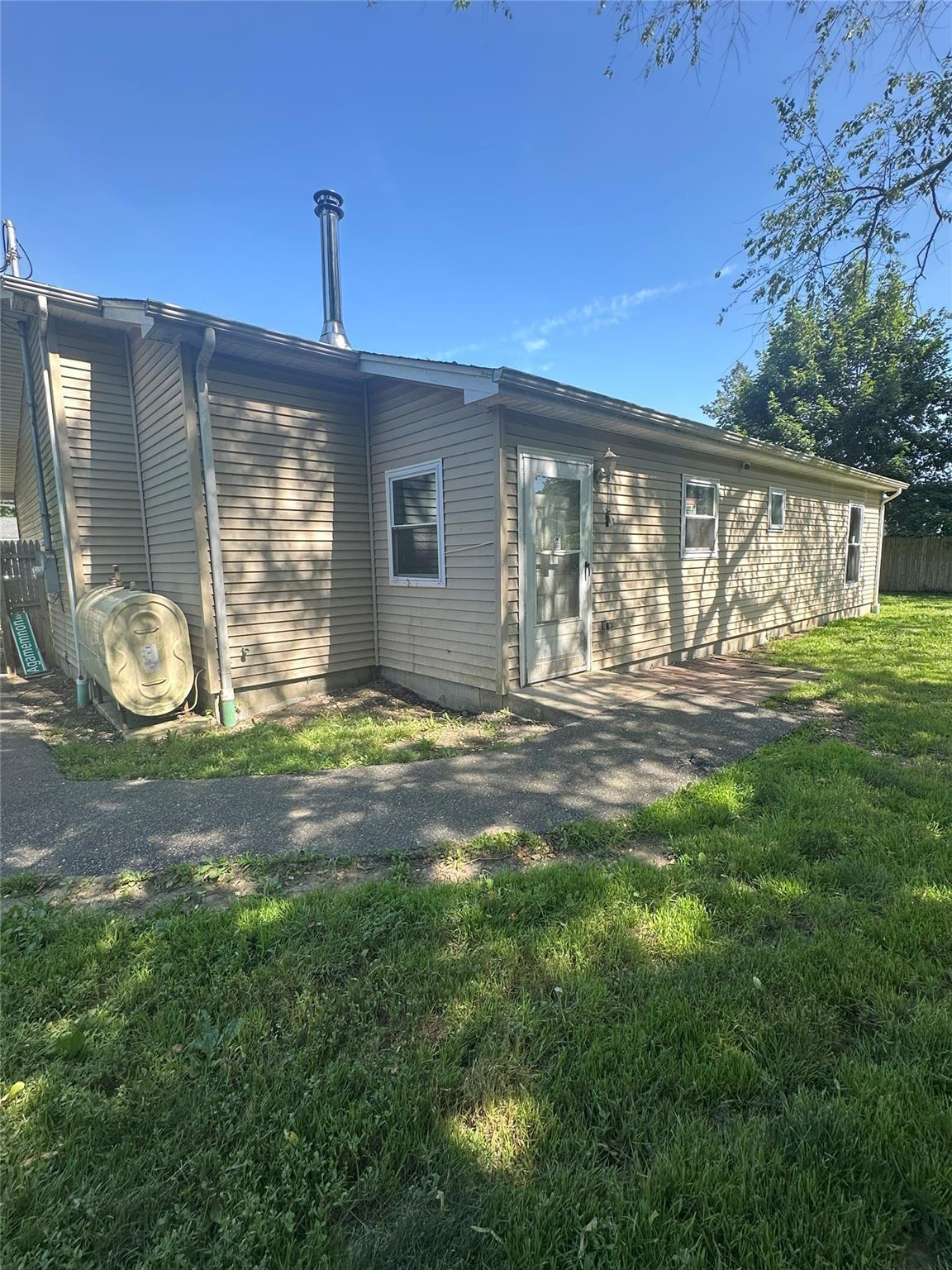 Single Family Bayview  Suffolk County, NY 11713, MLS-882028-2