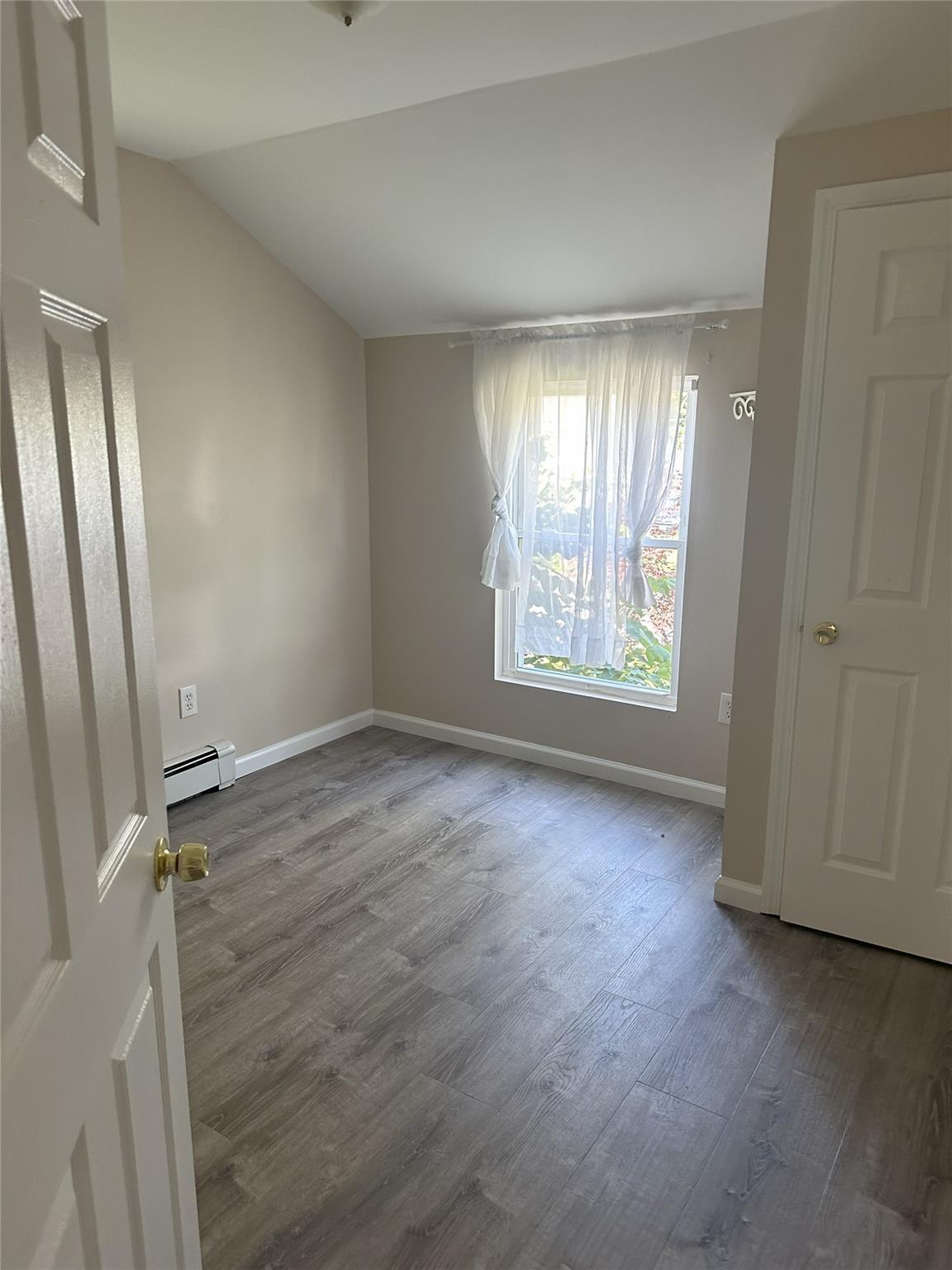 Single Family Bayview  Suffolk County, NY 11713, MLS-882028-8