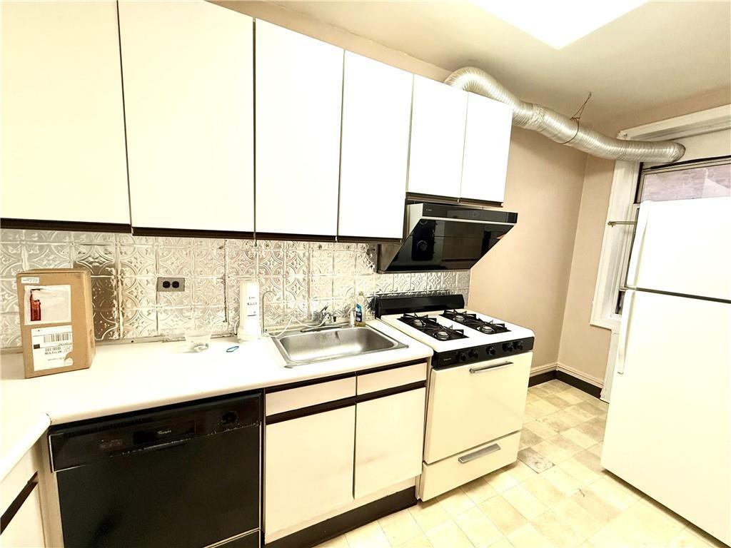 Coop Avenue  Brooklyn, NY 11229, MLS-882063-12