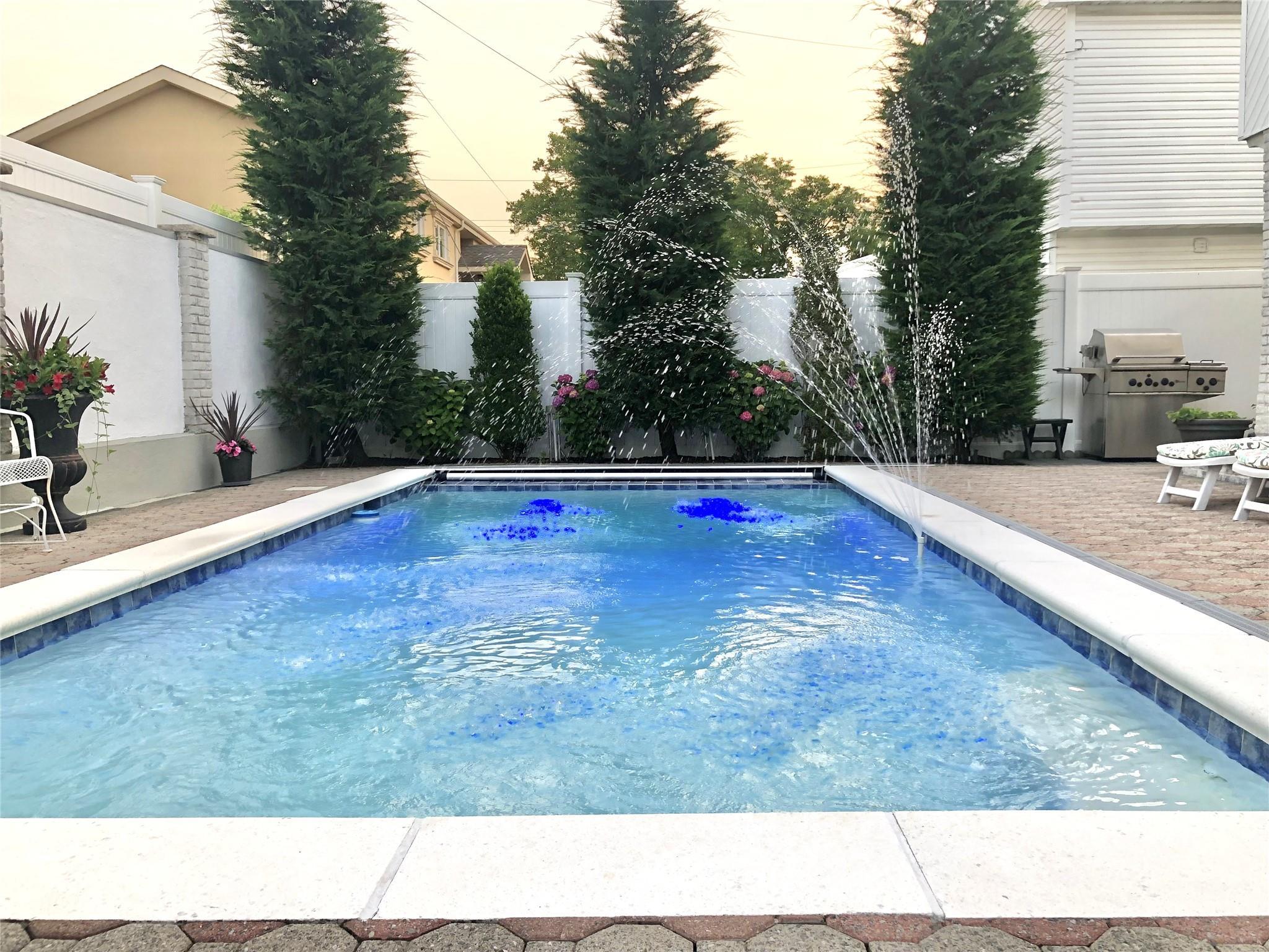 Single Family 161  Queens, NY 11414, MLS-882074-22