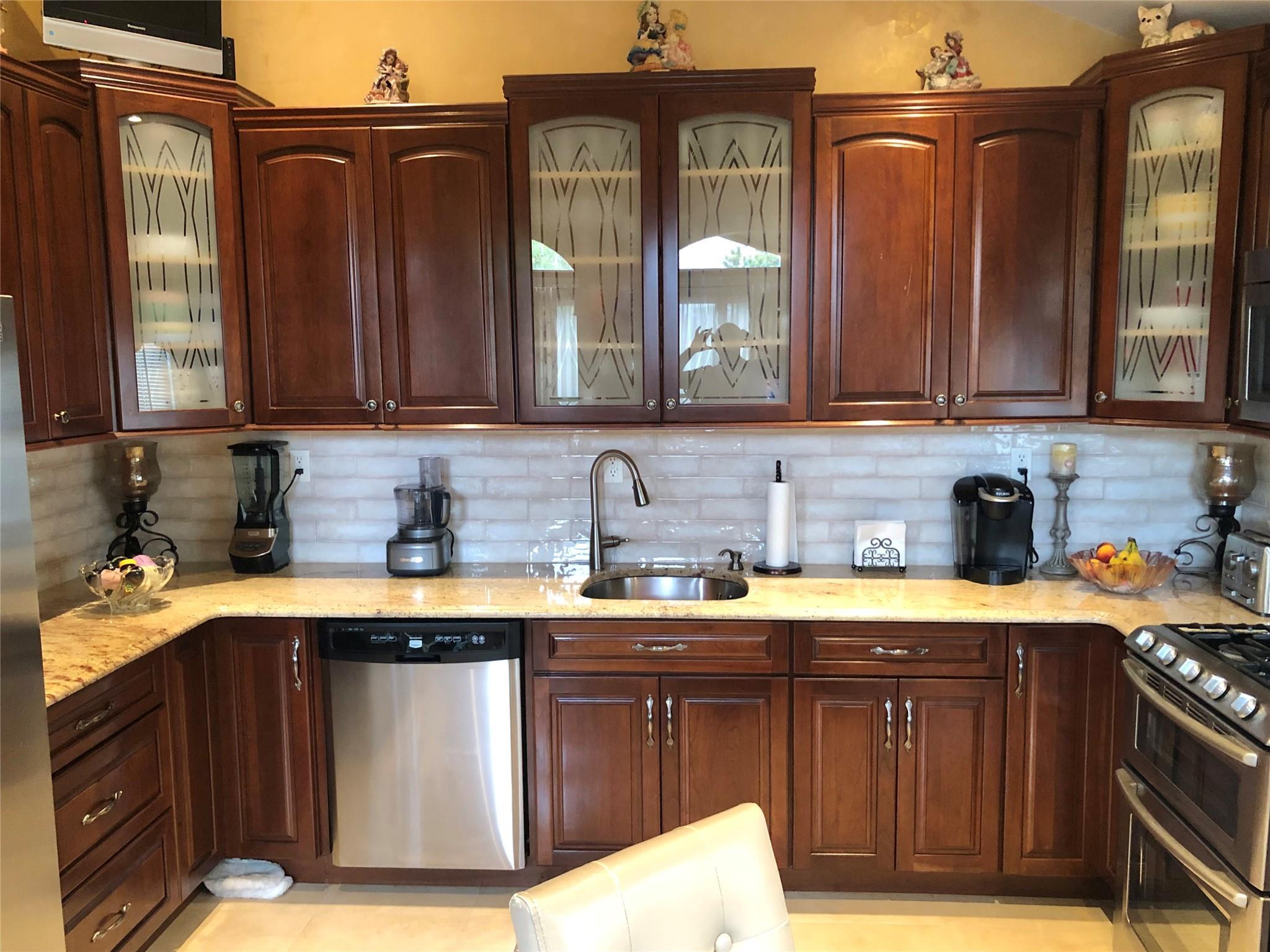 Single Family 161  Queens, NY 11414, MLS-882074-4