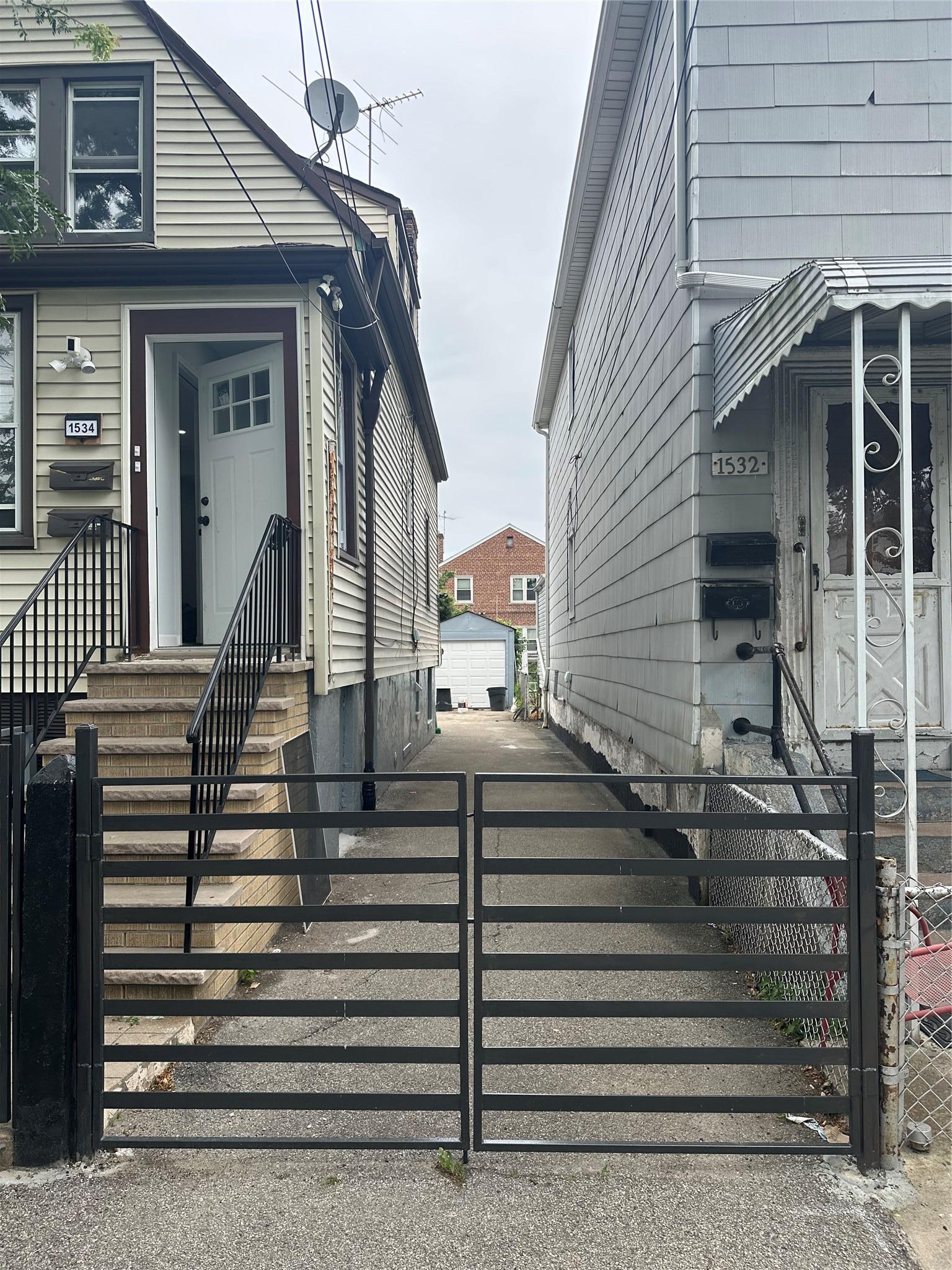 Single Family Research  Bronx, NY 10465, MLS-882087-20