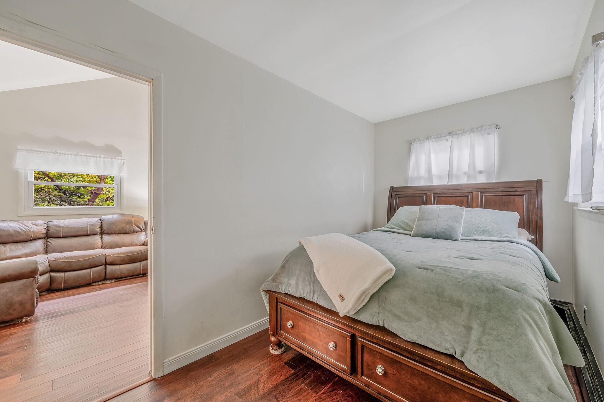 Single Family 1st  Suffolk County, NY 11767, MLS-882089-10