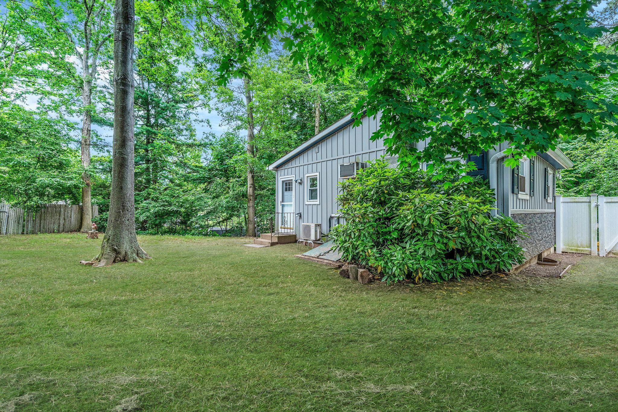 Single Family 1st  Suffolk County, NY 11767, MLS-882089-4