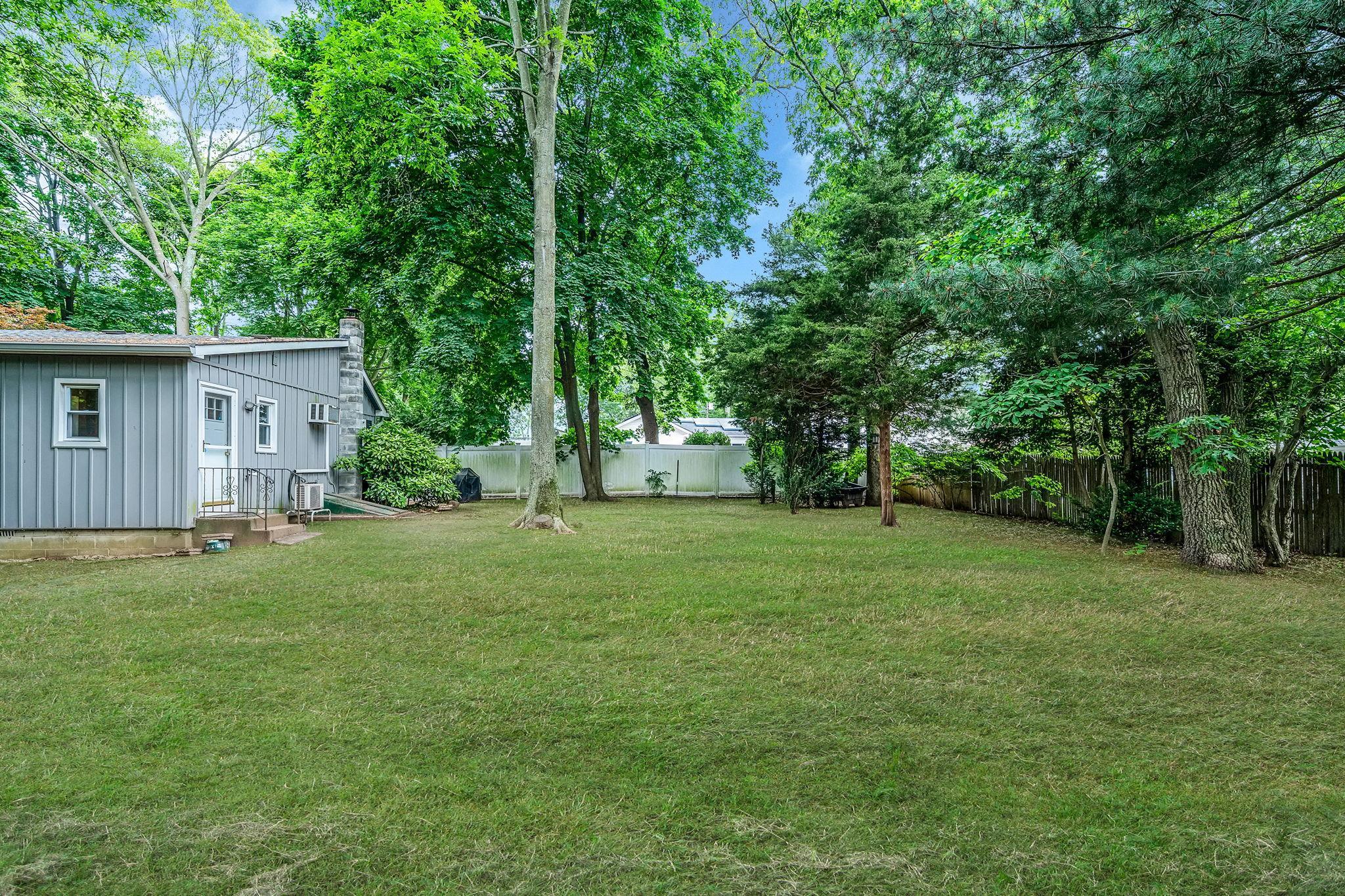 Single Family 1st  Suffolk County, NY 11767, MLS-882089-6