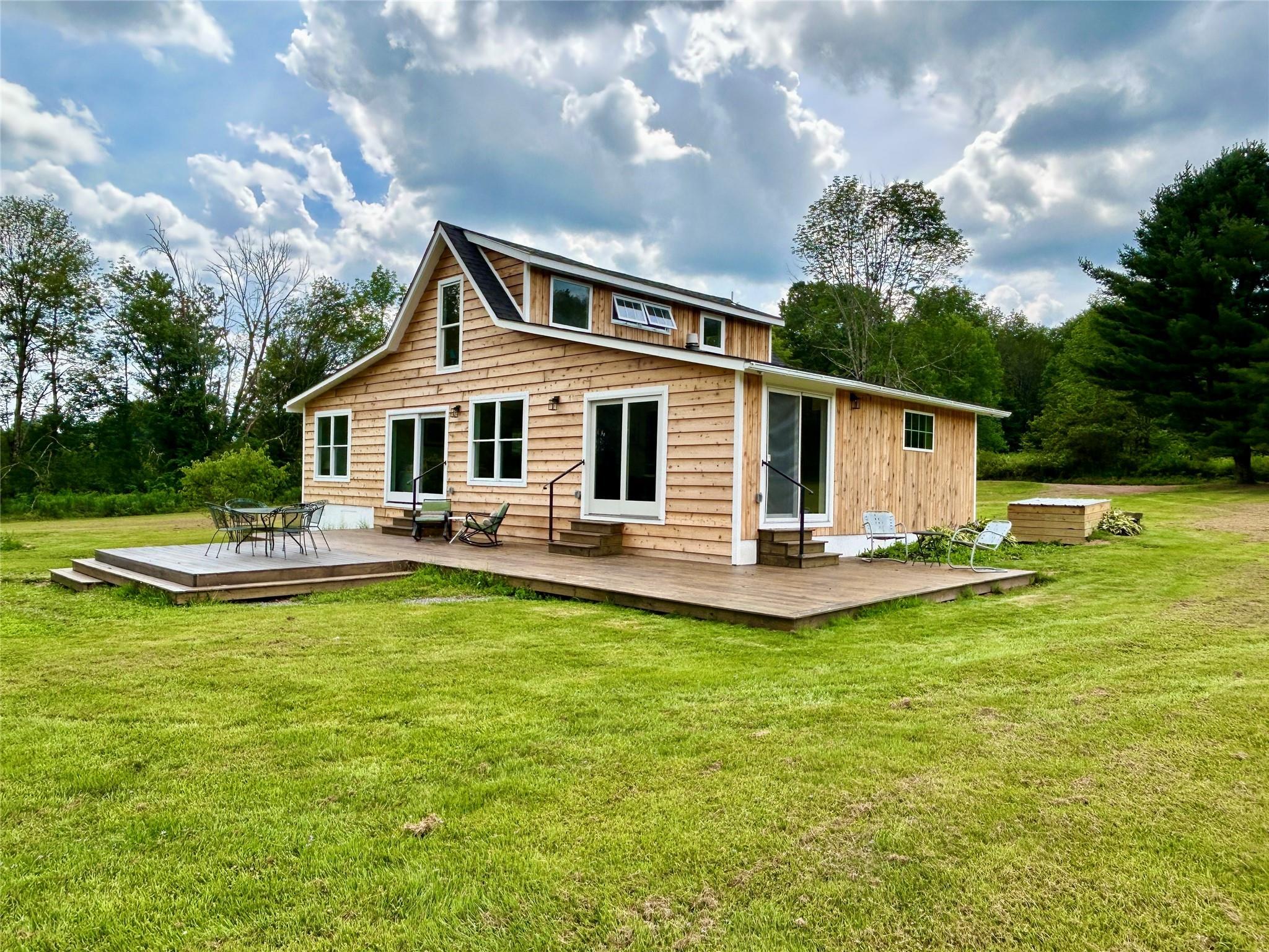 Single Family Salem Ridge  Sullivan County, NY 12768, MLS-882095-3