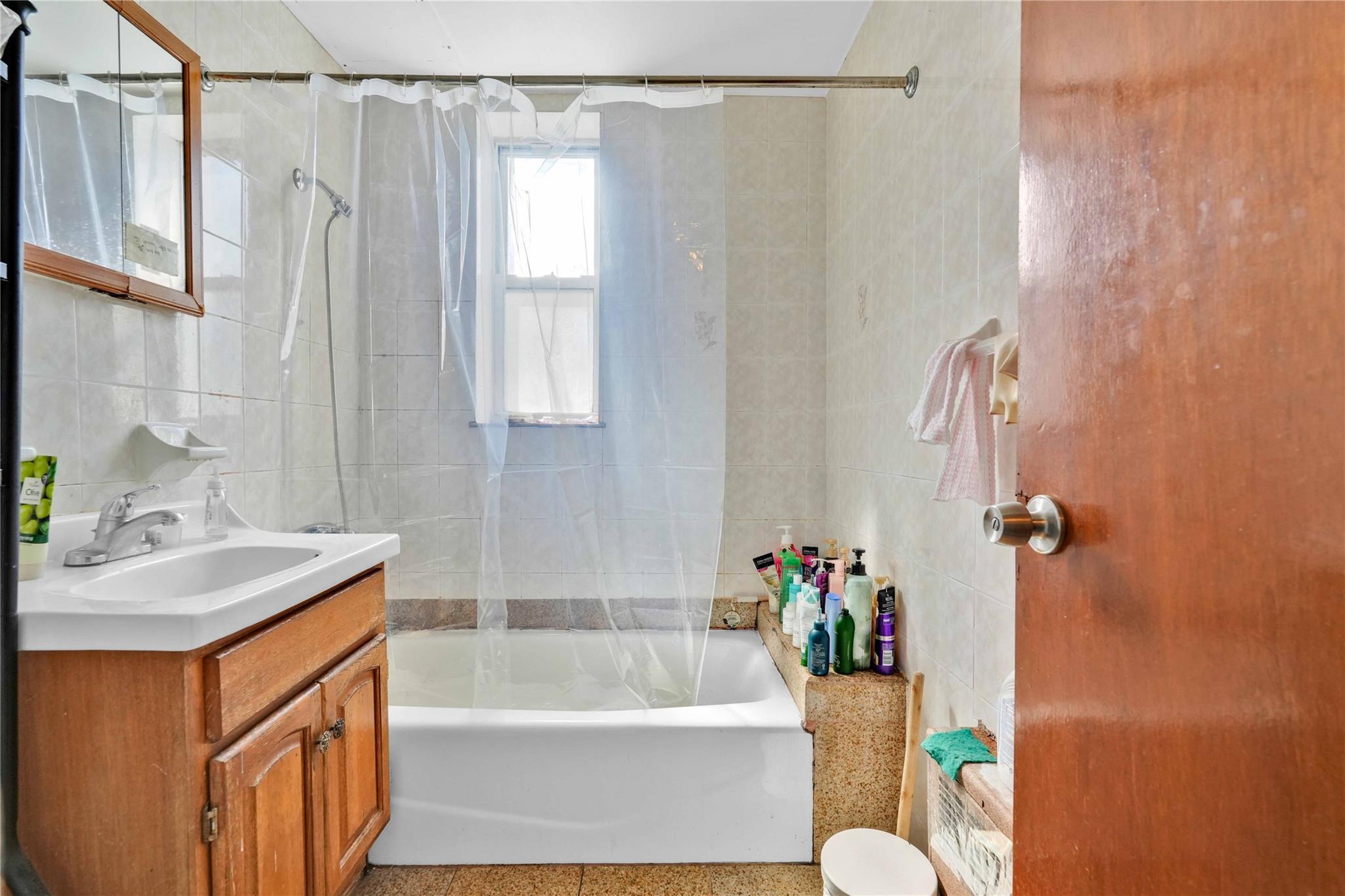 Single Family 23rd  Queens, NY 11105, MLS-882096-10