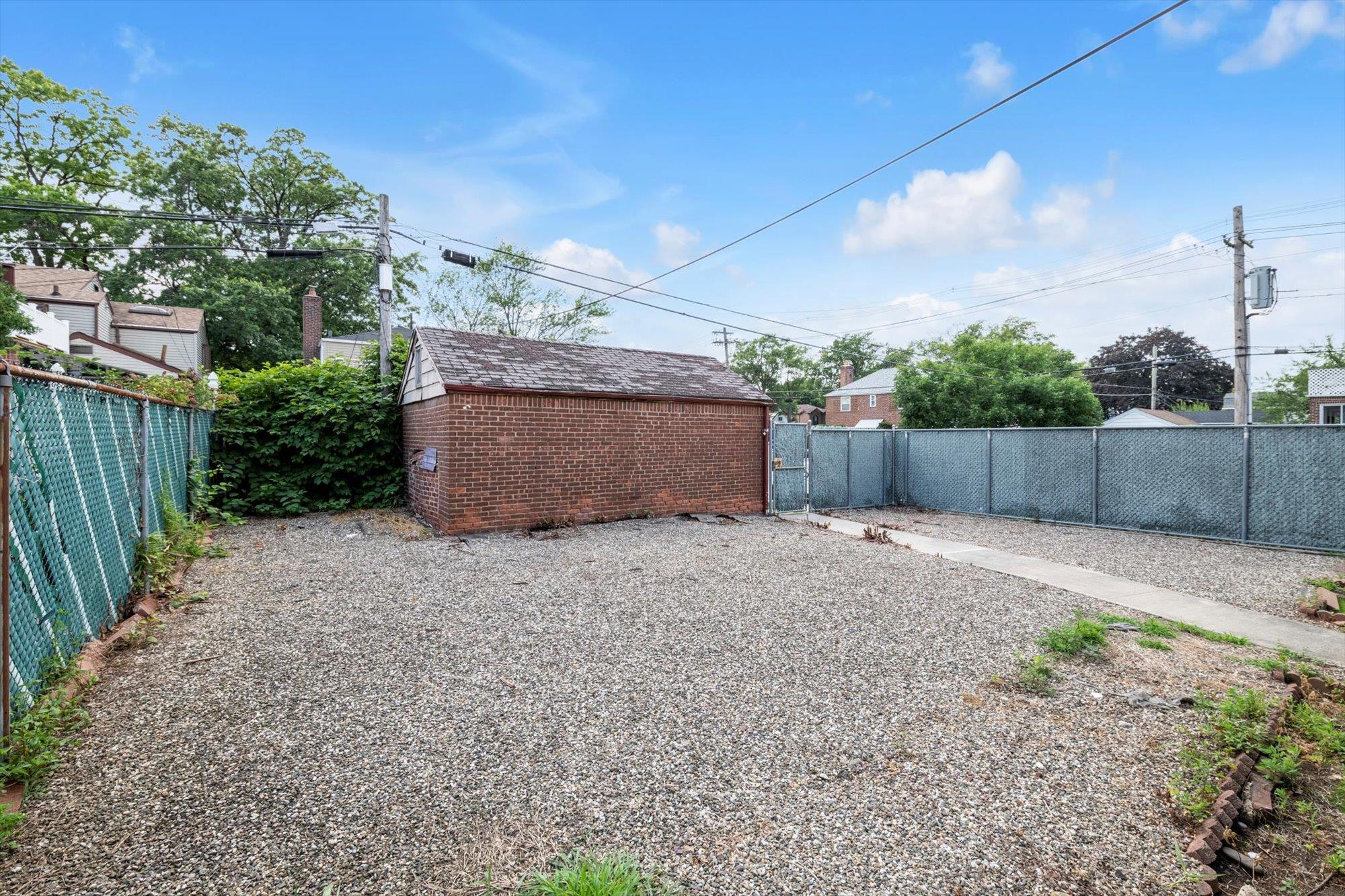 Single Family 201st  Queens, NY 11364, MLS-882098-12
