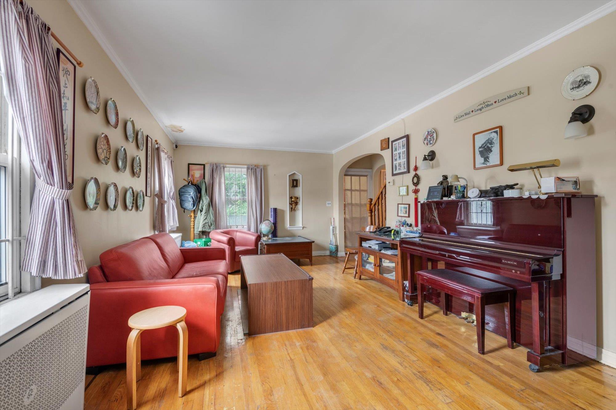 Single Family 201st  Queens, NY 11364, MLS-882098-2