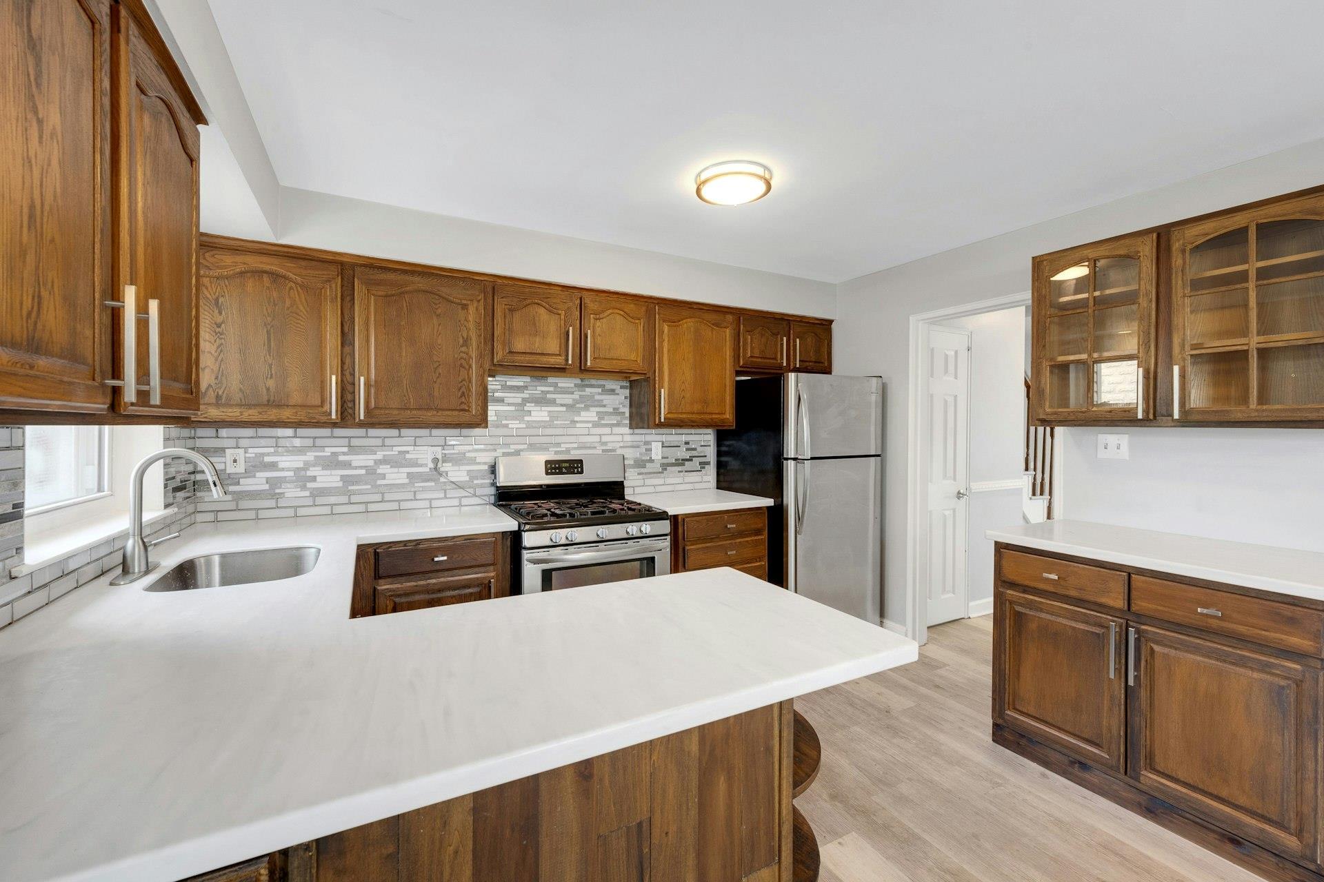 Single Family Vincent  Bronx, NY 10465, MLS-882111-12