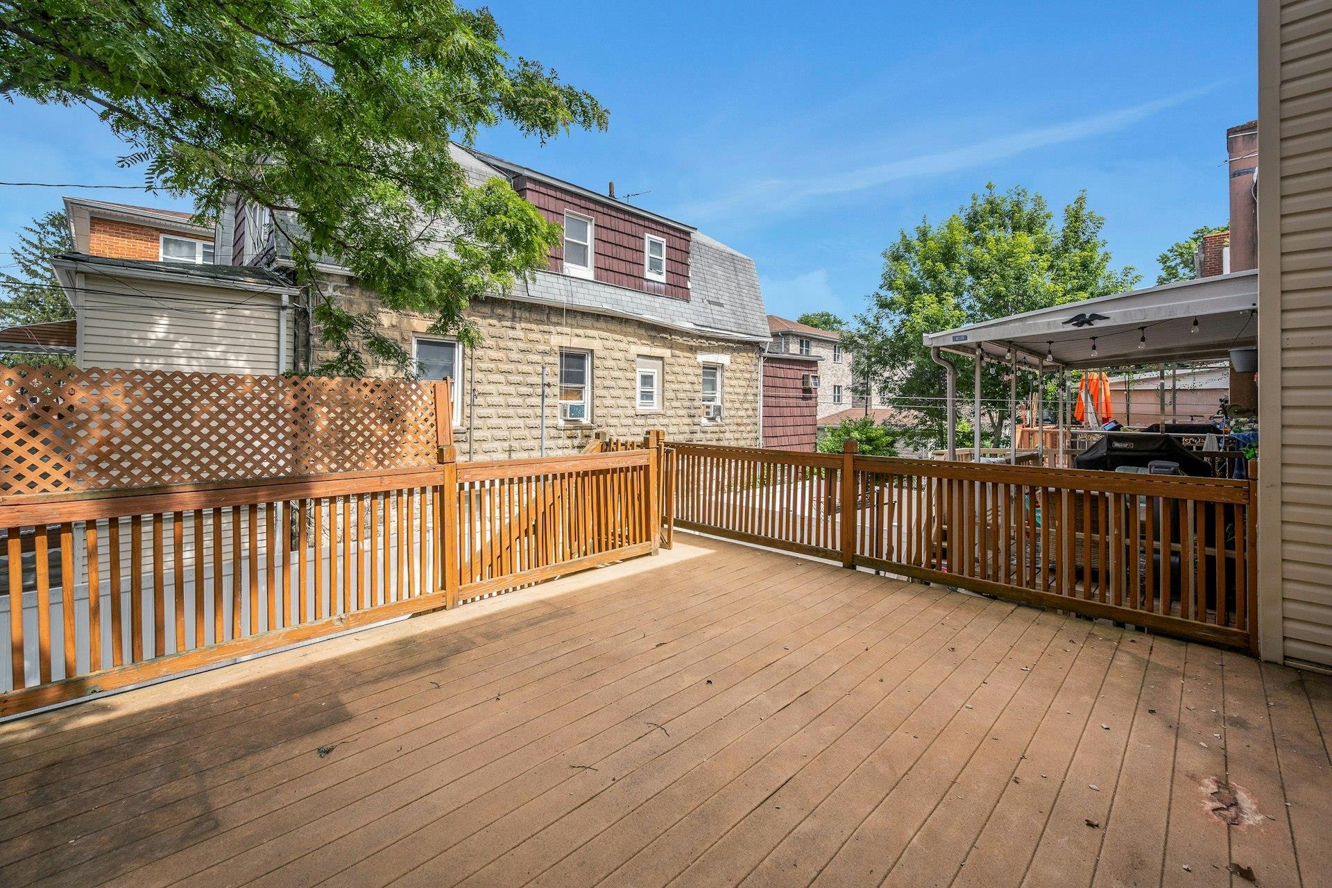 Single Family Vincent  Bronx, NY 10465, MLS-882111-16