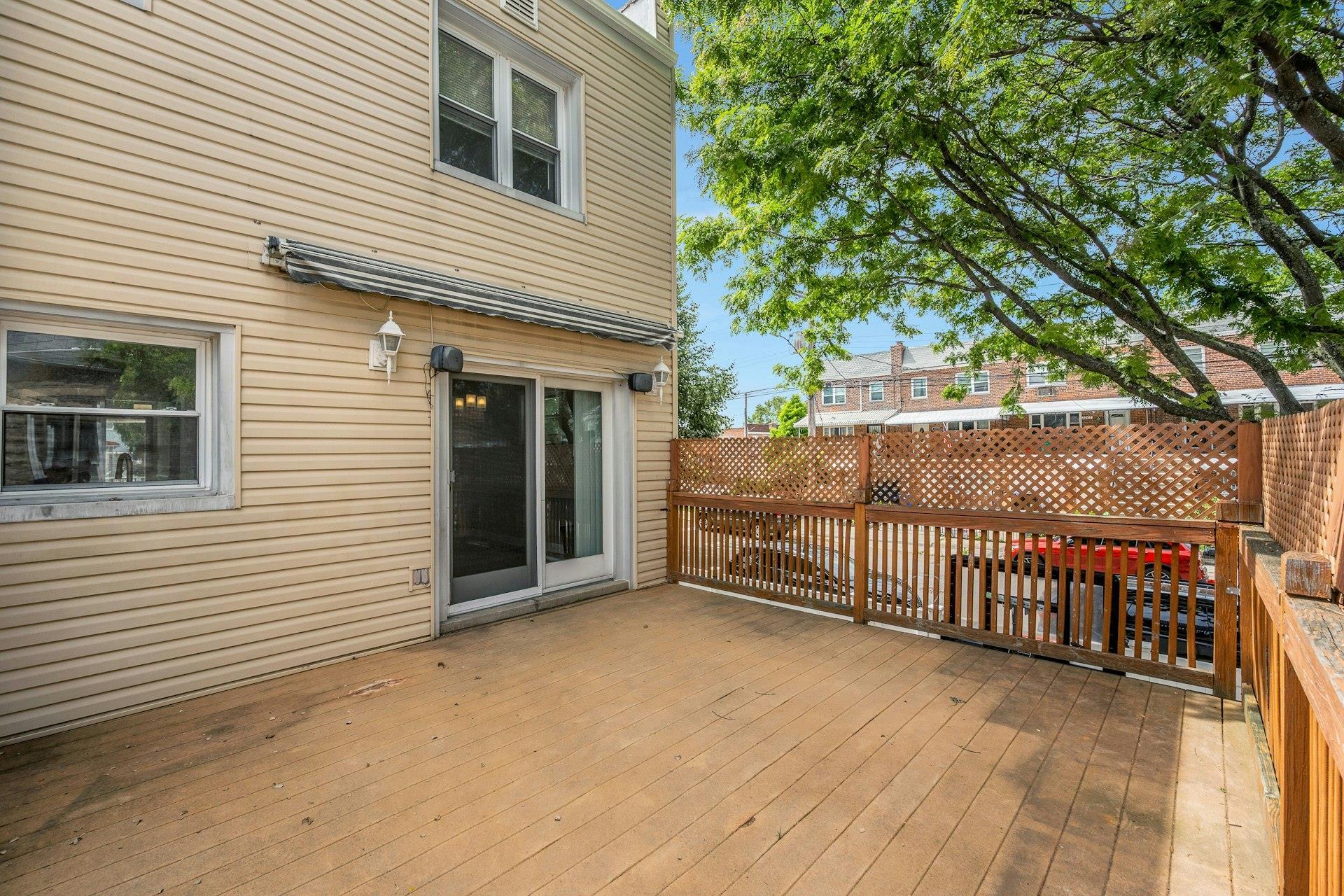 Single Family Vincent  Bronx, NY 10465, MLS-882111-17