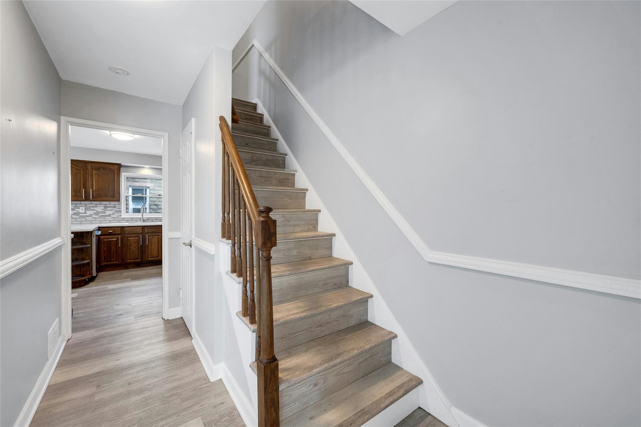 Single Family Vincent  Bronx, NY 10465, MLS-882111-25