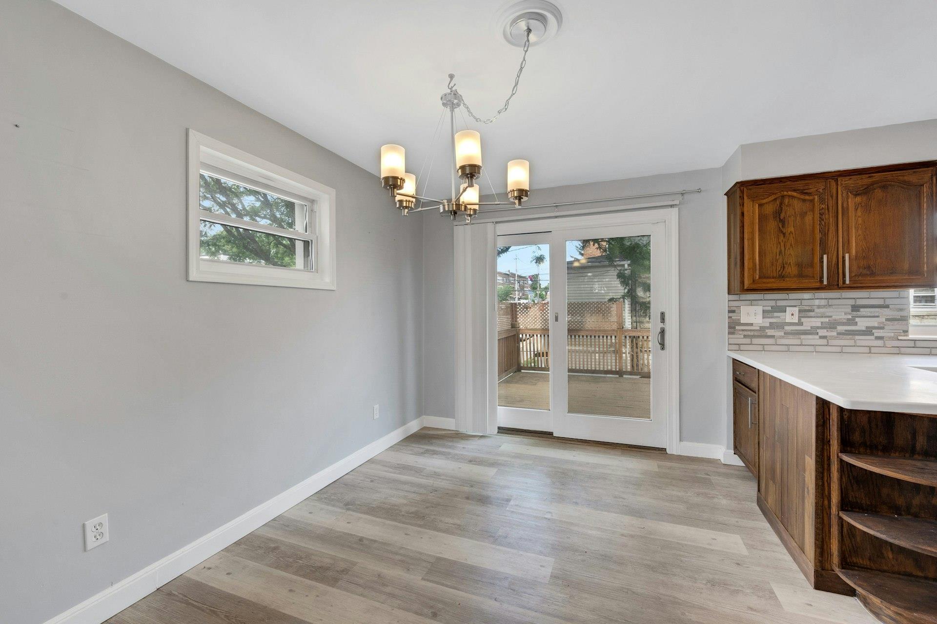 Single Family Vincent  Bronx, NY 10465, MLS-882111-8