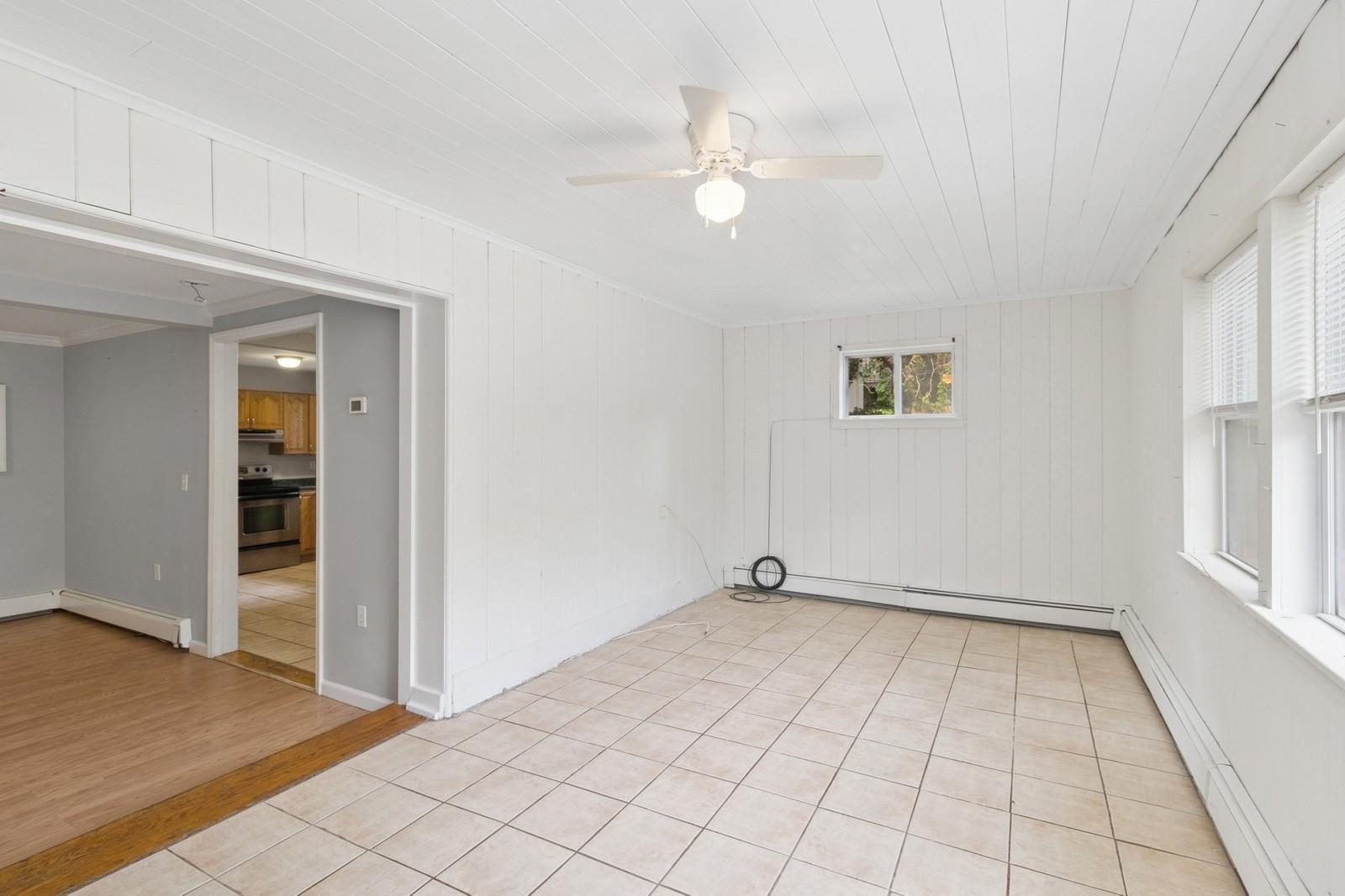 Single Family Hewlett  Suffolk County, NY 11789, MLS-882130-16