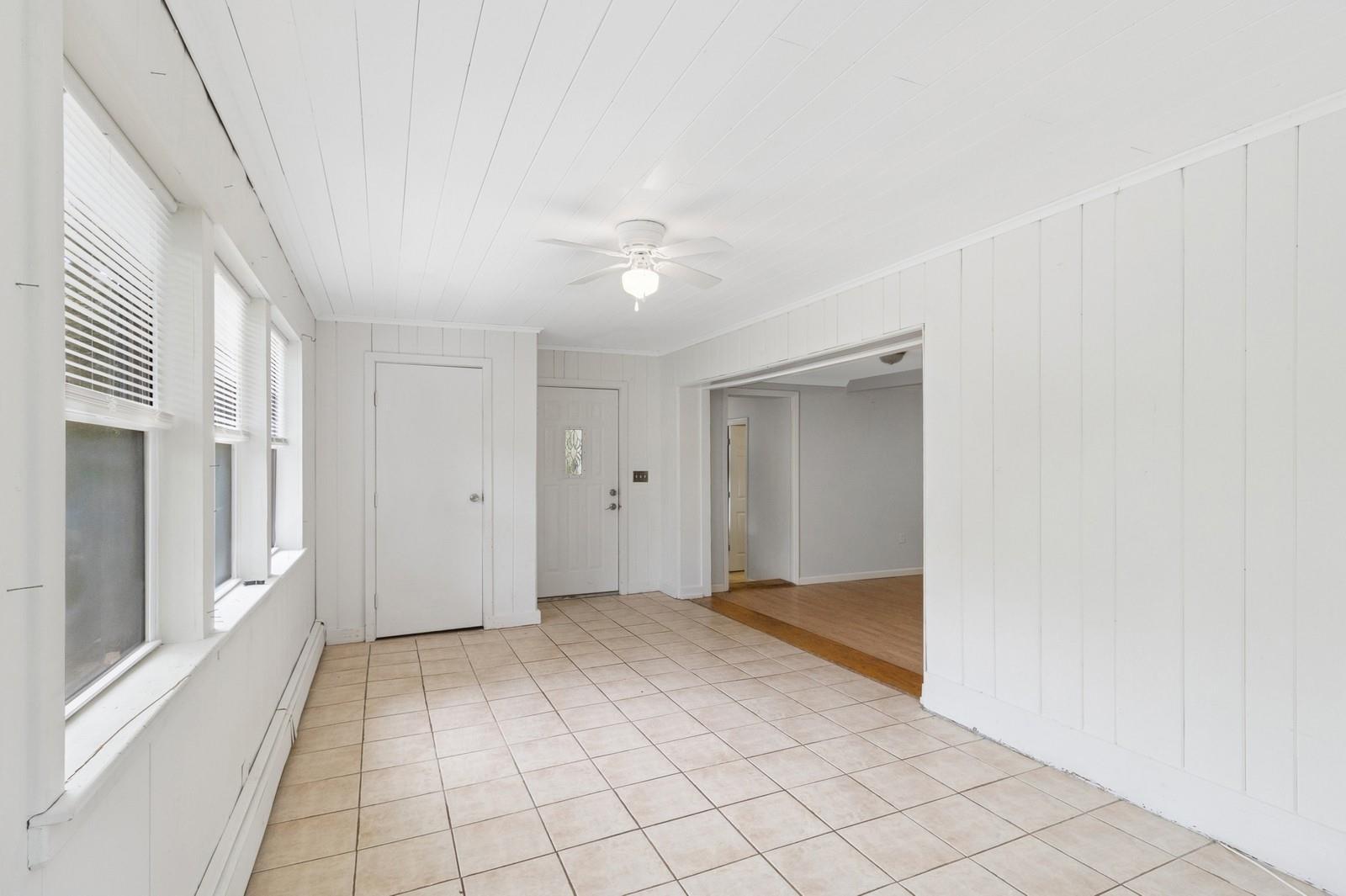 Single Family Hewlett  Suffolk County, NY 11789, MLS-882130-18